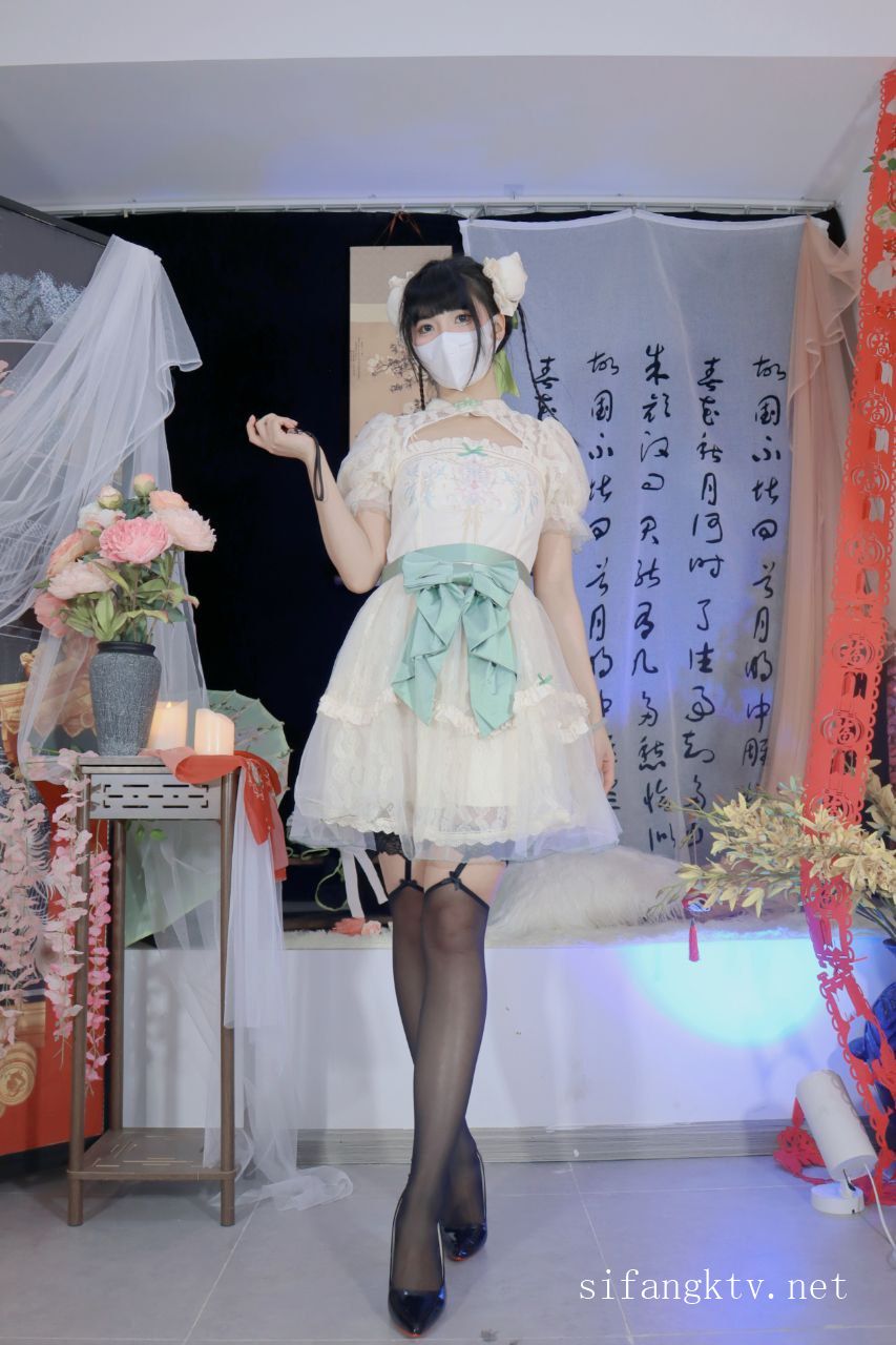 Miao喵酱x小简x奶糊-2024大型三人春晚限定-裸舞才艺-02-16