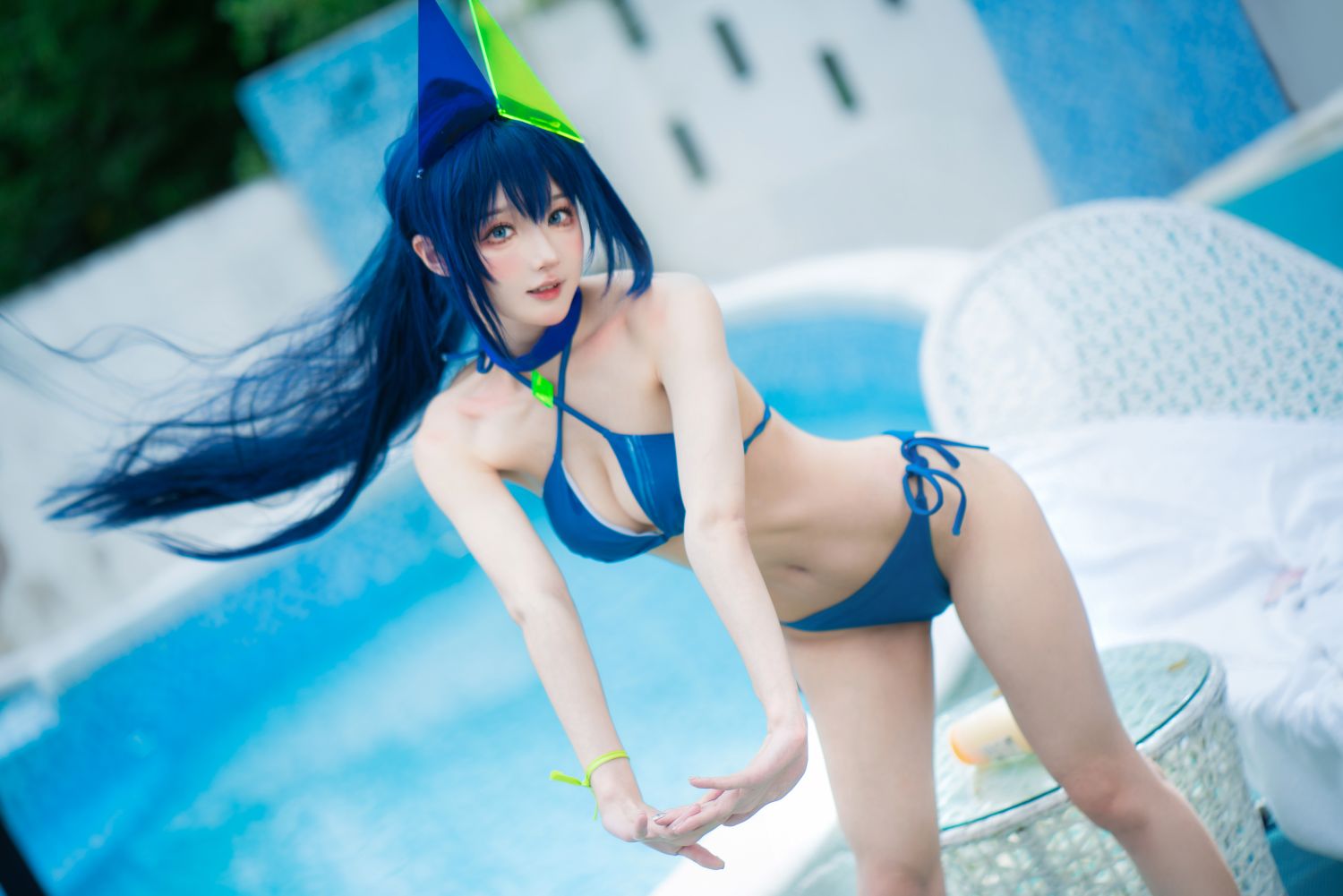 阿包也是兔娘---花园-泳装-35P-306MB-02-25