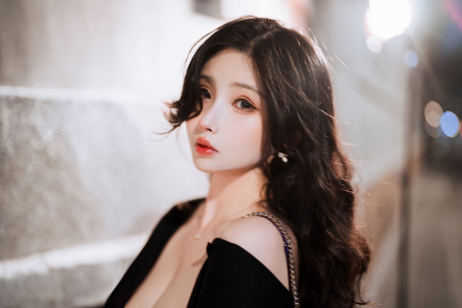 rioko凉凉子-美艳小妈63P10V-02-29