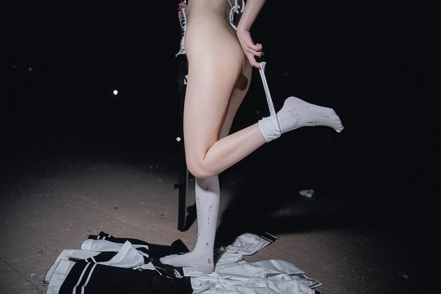 鹿八岁baby---尼尔机械纪元-2B废墟-05-18