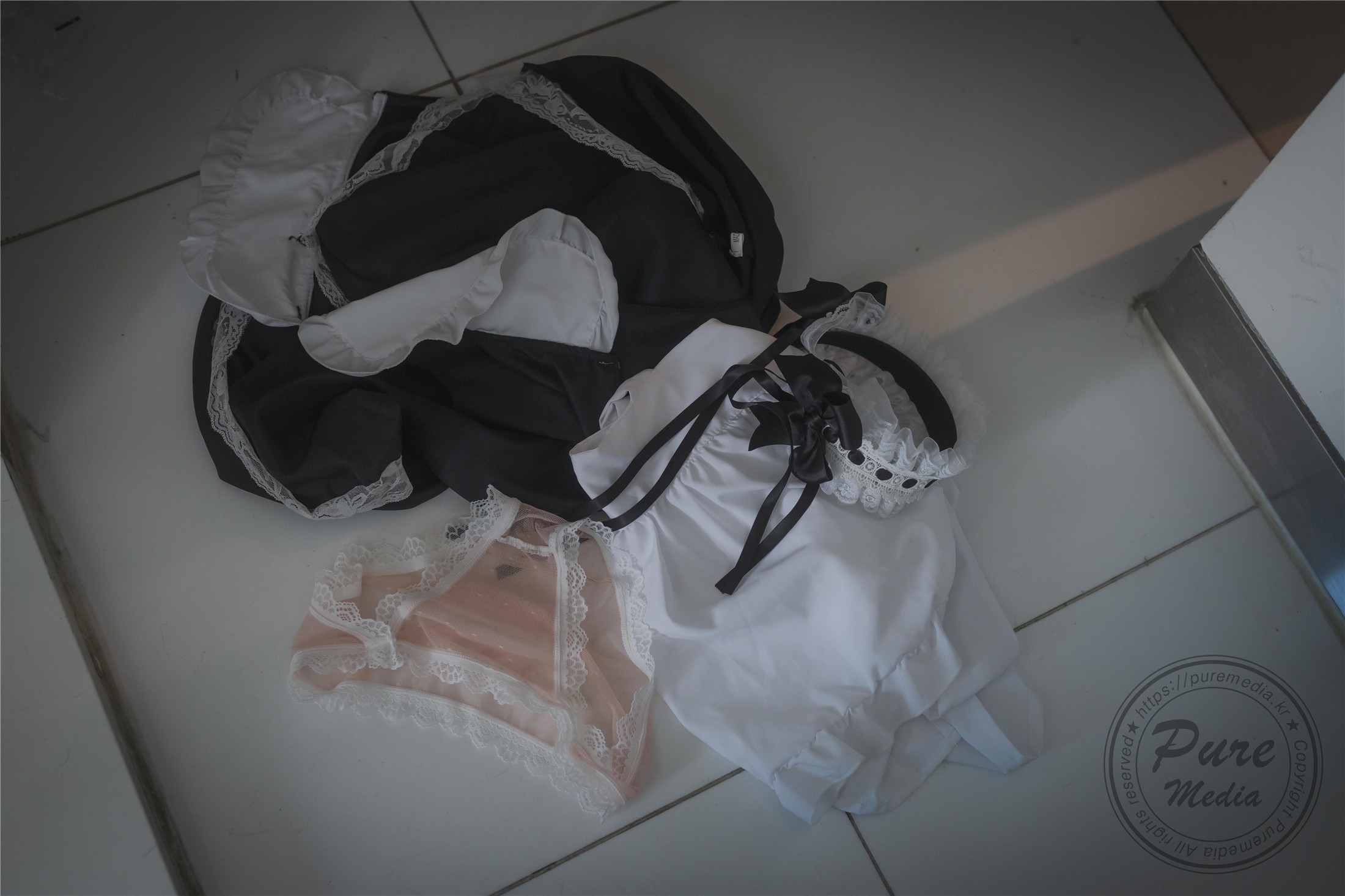 Pure-Media-Vol246---Jelly-젤리-130P-10-11