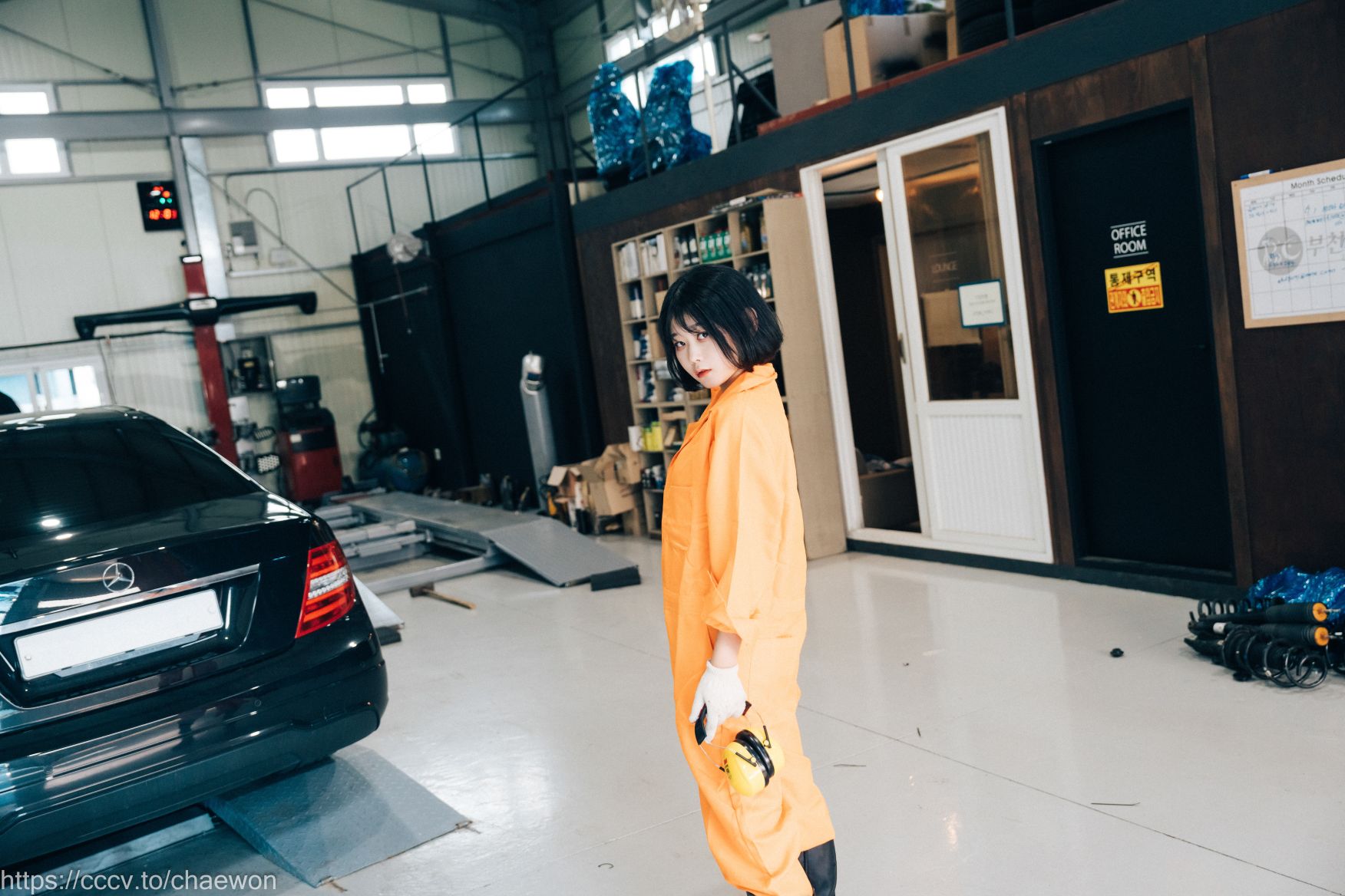 Loozy-Zia-지아---Garage-Girl-02-22