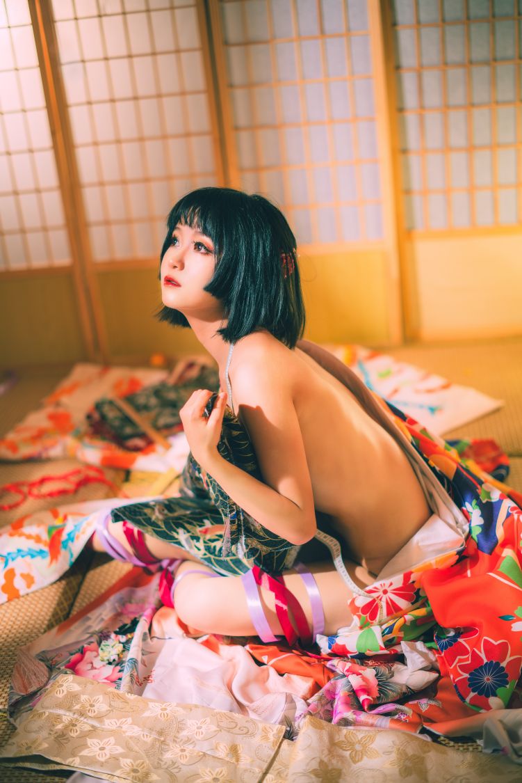 黄金二逼王-制衣-03-23