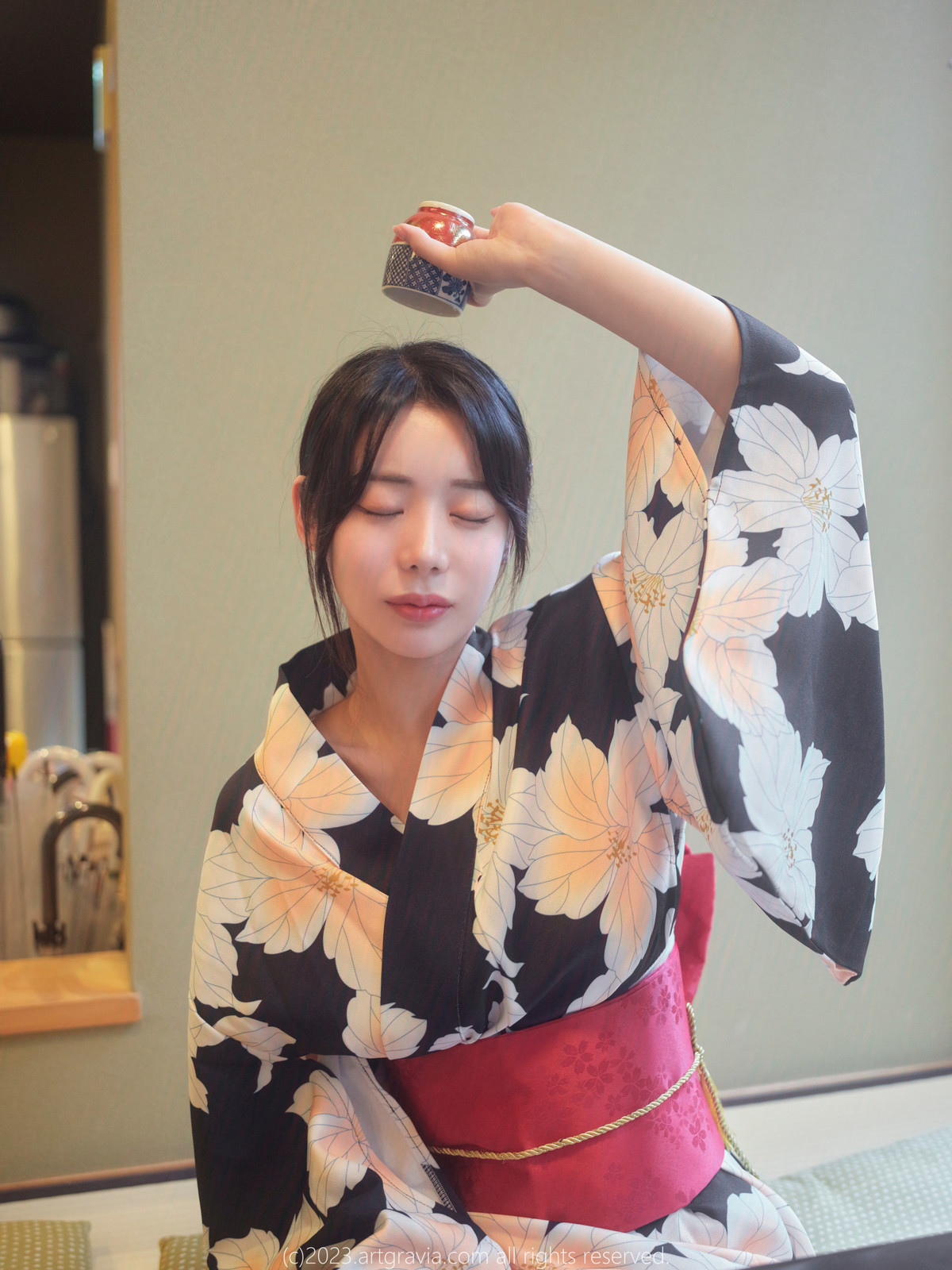 Wuyo-우요-ArtGravia-Vol553-Photobook-Set01-08-19