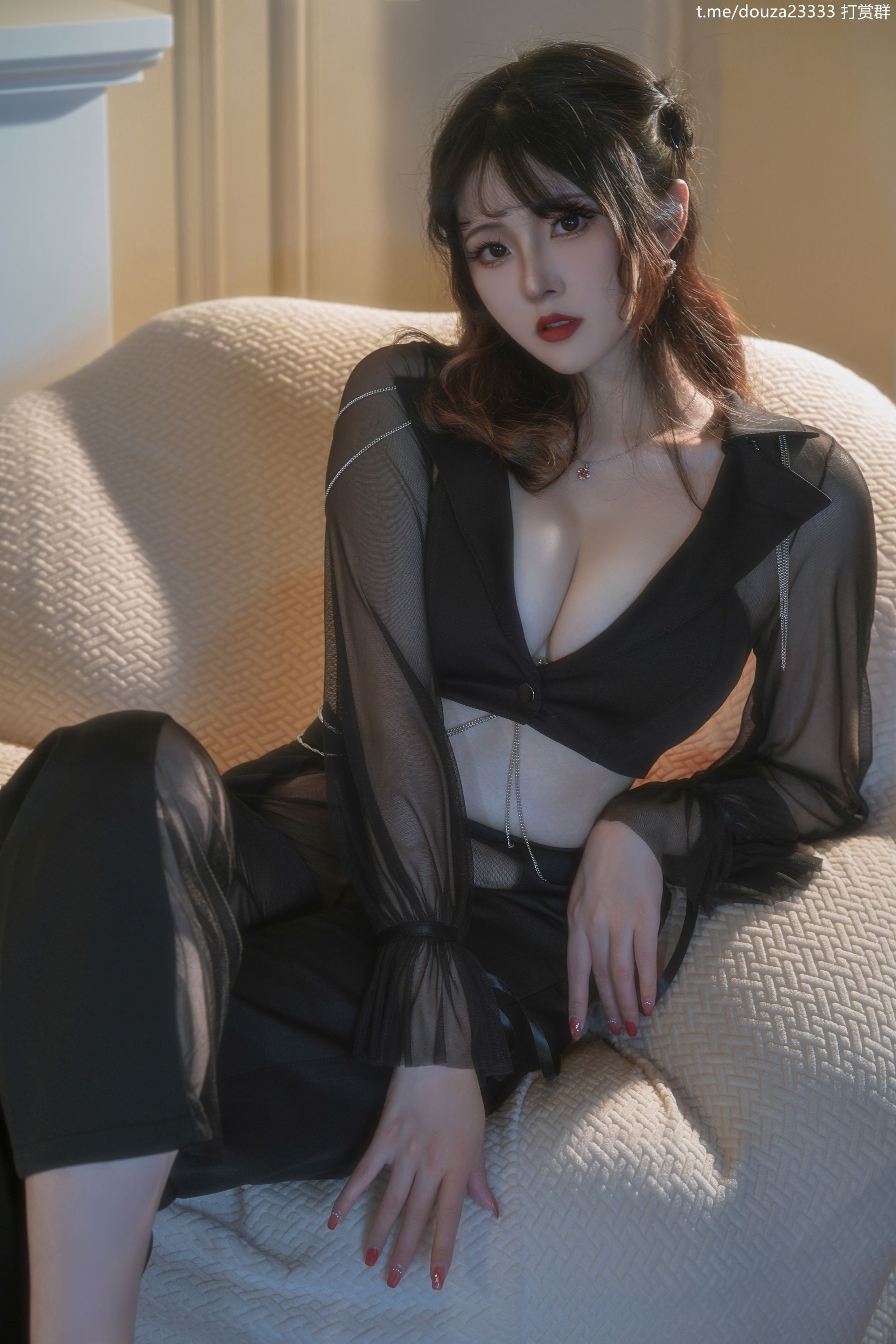 夏夏子-私房36Natsuko朦胧OL5月1打赏群资源-05-01