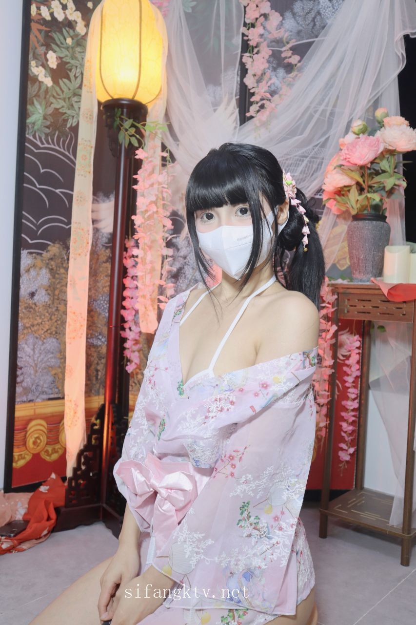 推特福利姬-Miao喵酱-裸舞炮击喷水高潮-02-20