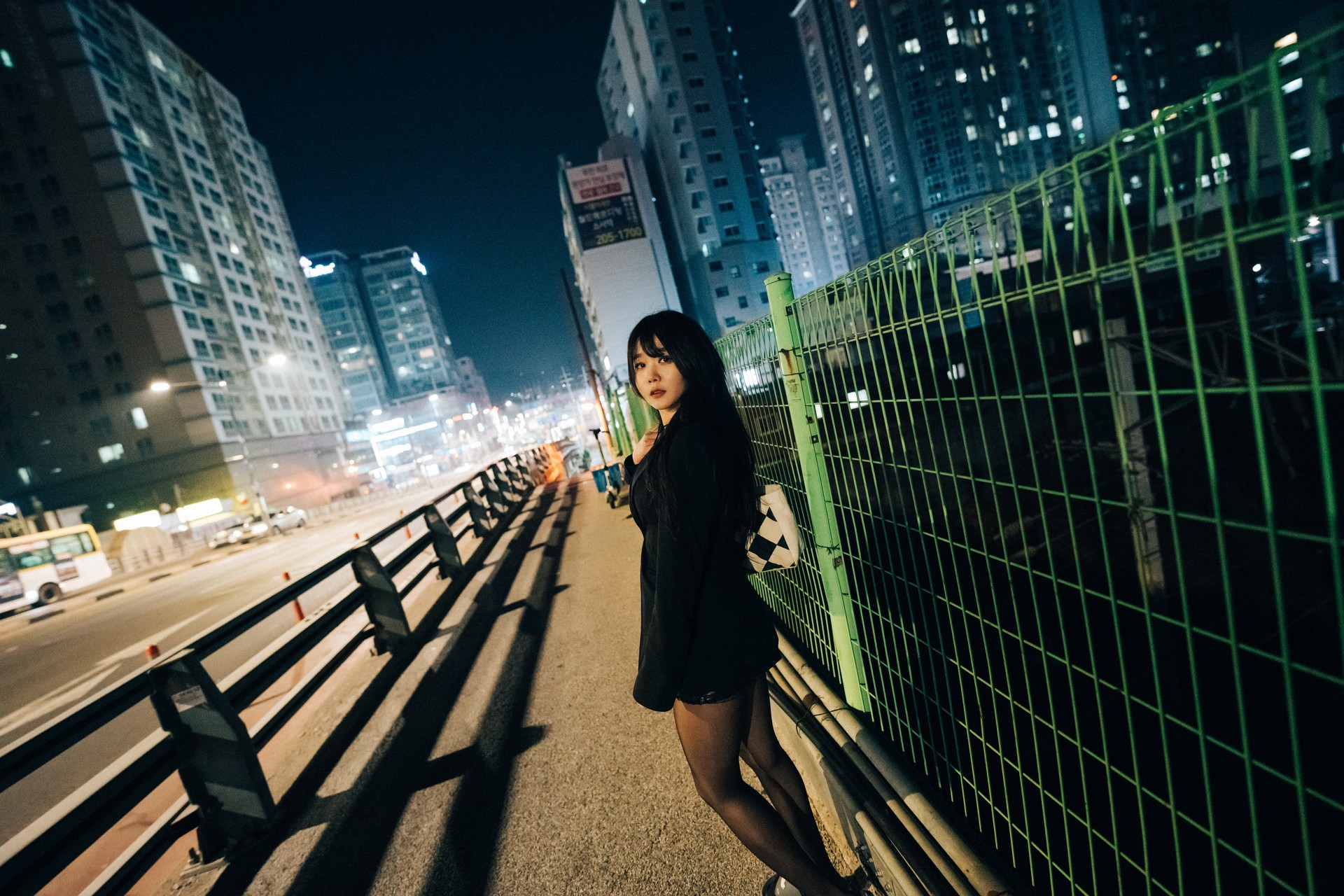 ZIAKwon-권지아-Loozy-XXX-At-Night-Road-Set01-01-25