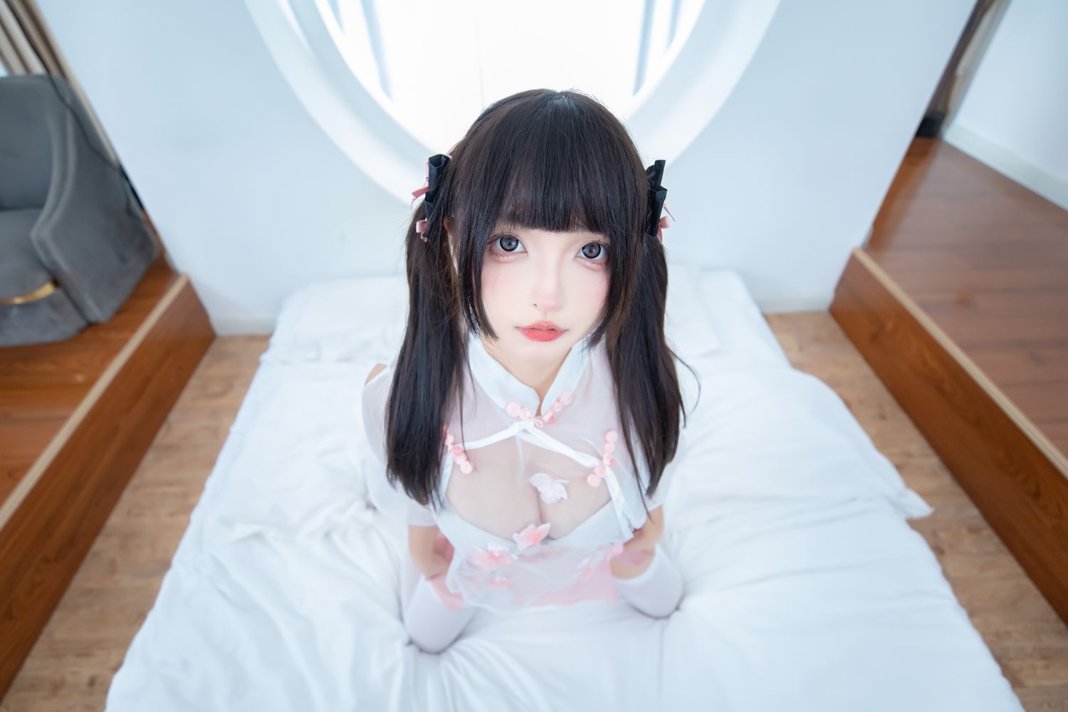 神楽坂真冬-序号33蜜桃雪糕-75P2V-420MB-12-30