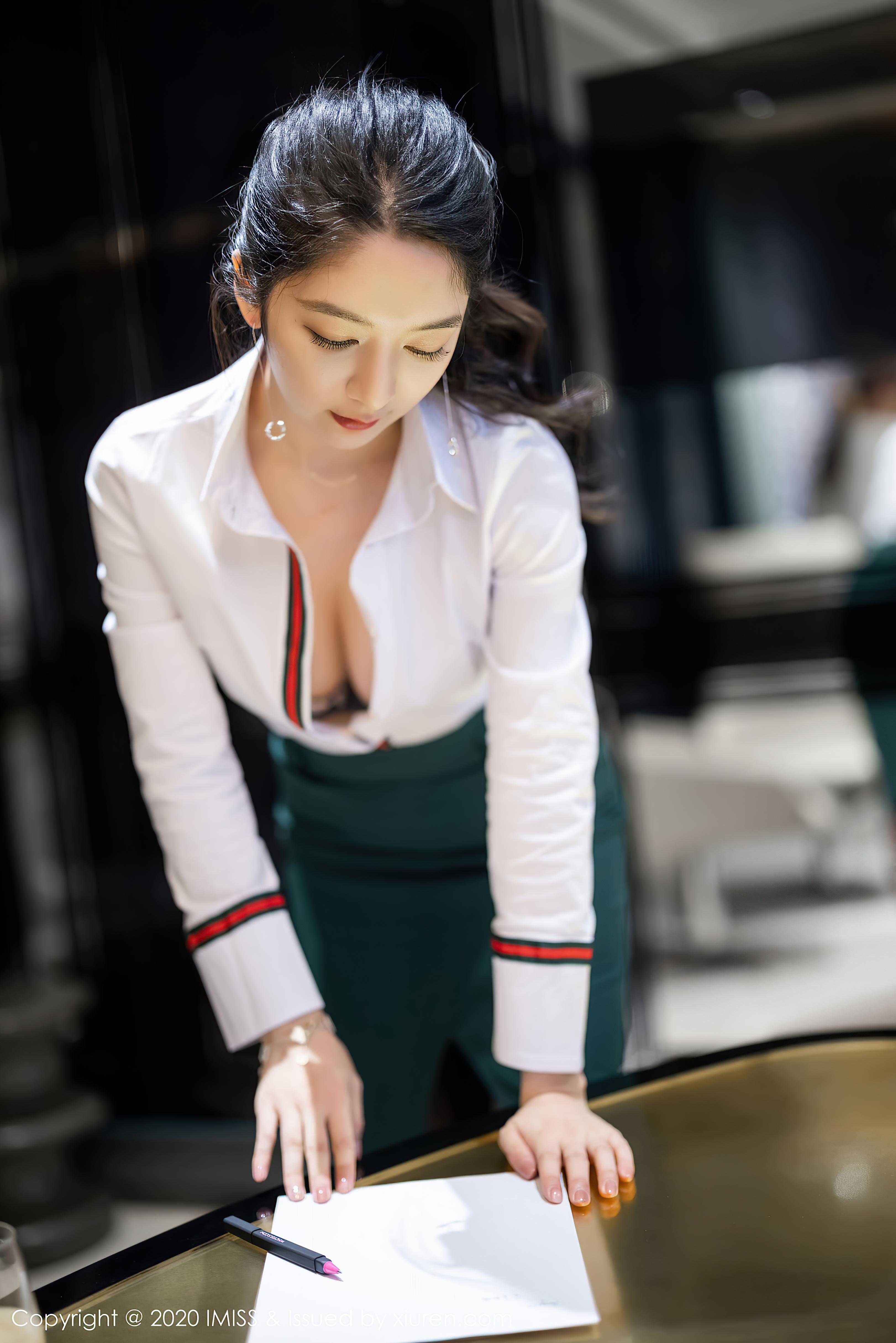 019-IMiss爱蜜社-20201105-VOL521-Angela小热巴-55P-44442-MB-08-23