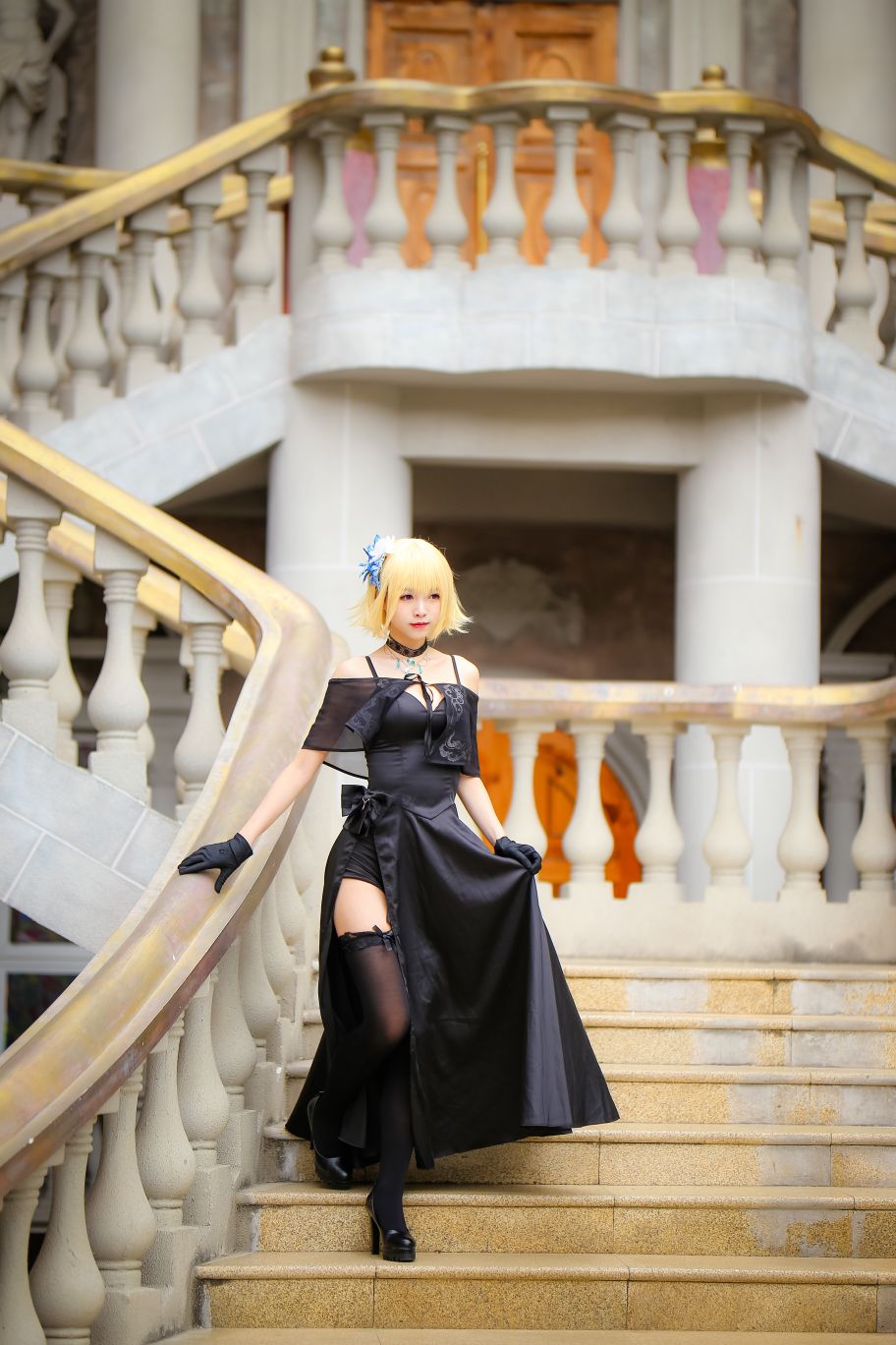 大大卷卷小卷-参见女王陛下-40P-286MB-05-21