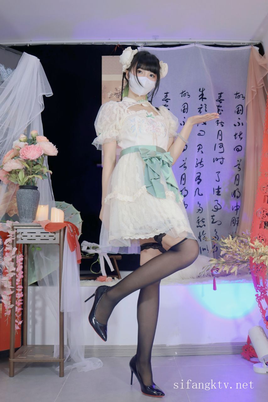 Miao喵酱x小简x奶糊-2024大型三人春晚限定-裸舞才艺-02-16