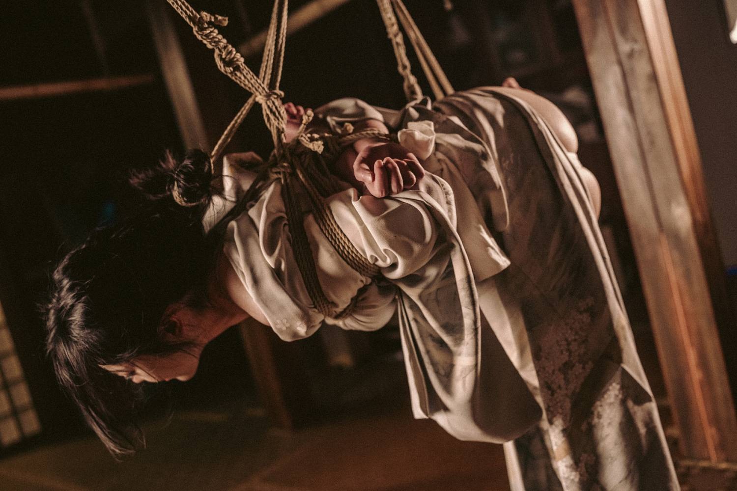 桃良阿宅---绳艺-08-17