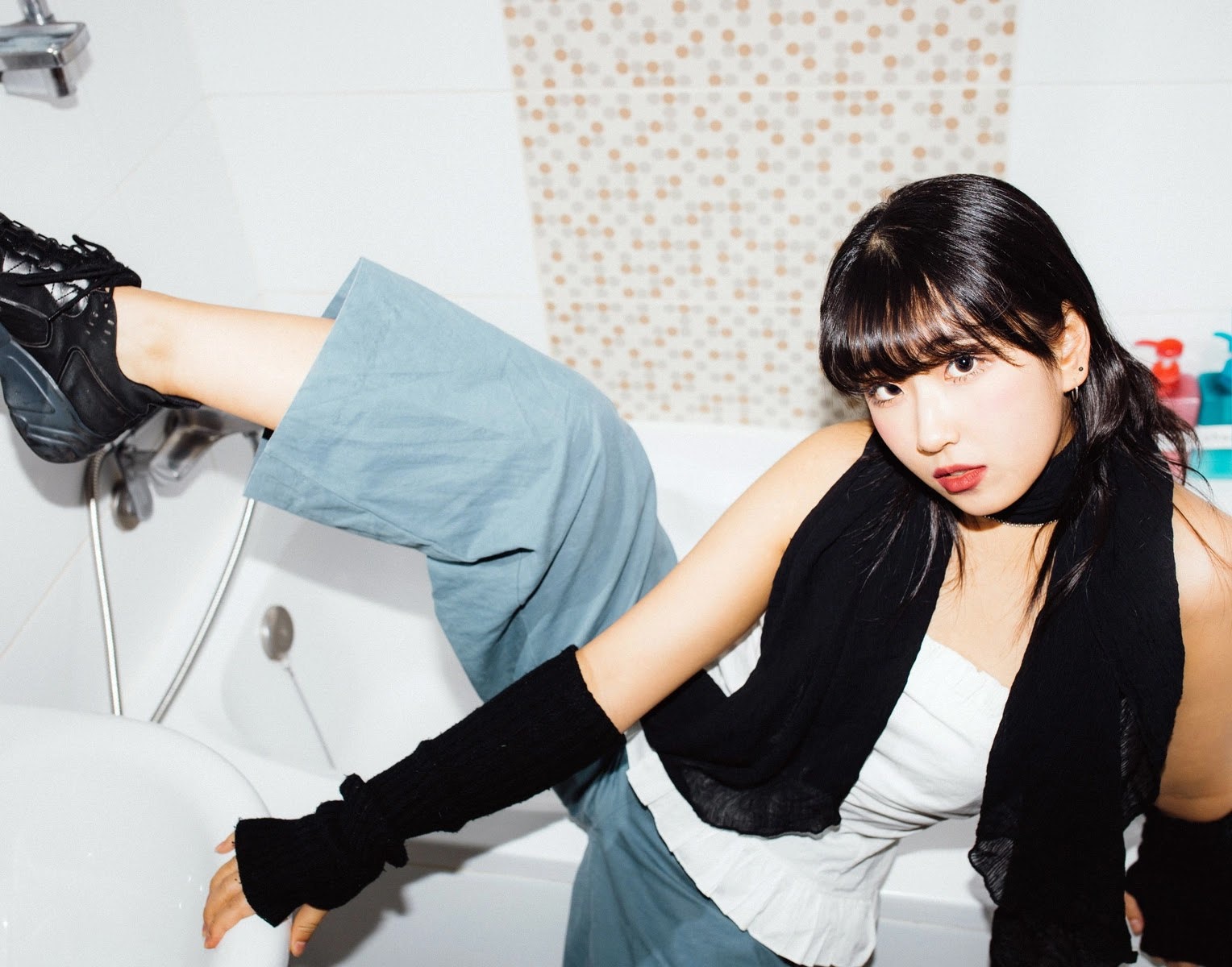 Ji-Eun-Lim-임지은-Moon-Night-Snap-Weirdness-12-30