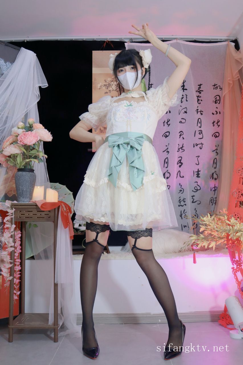 Miao喵酱x小简x奶糊-2024大型三人春晚限定-裸舞才艺-02-16