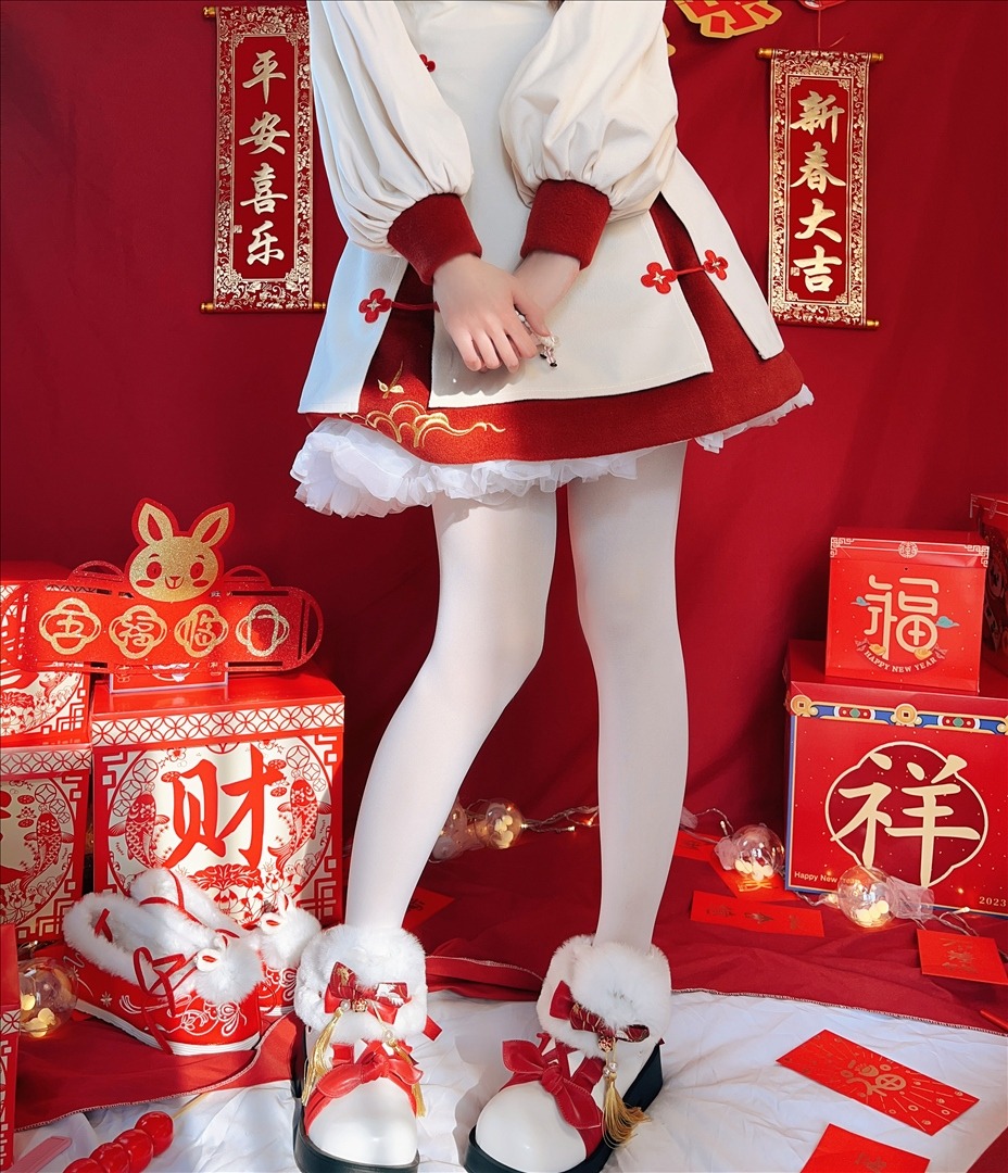 白丝奶糖酱---新年女仆-108P-108P-38759-MB-20240824j-08-25