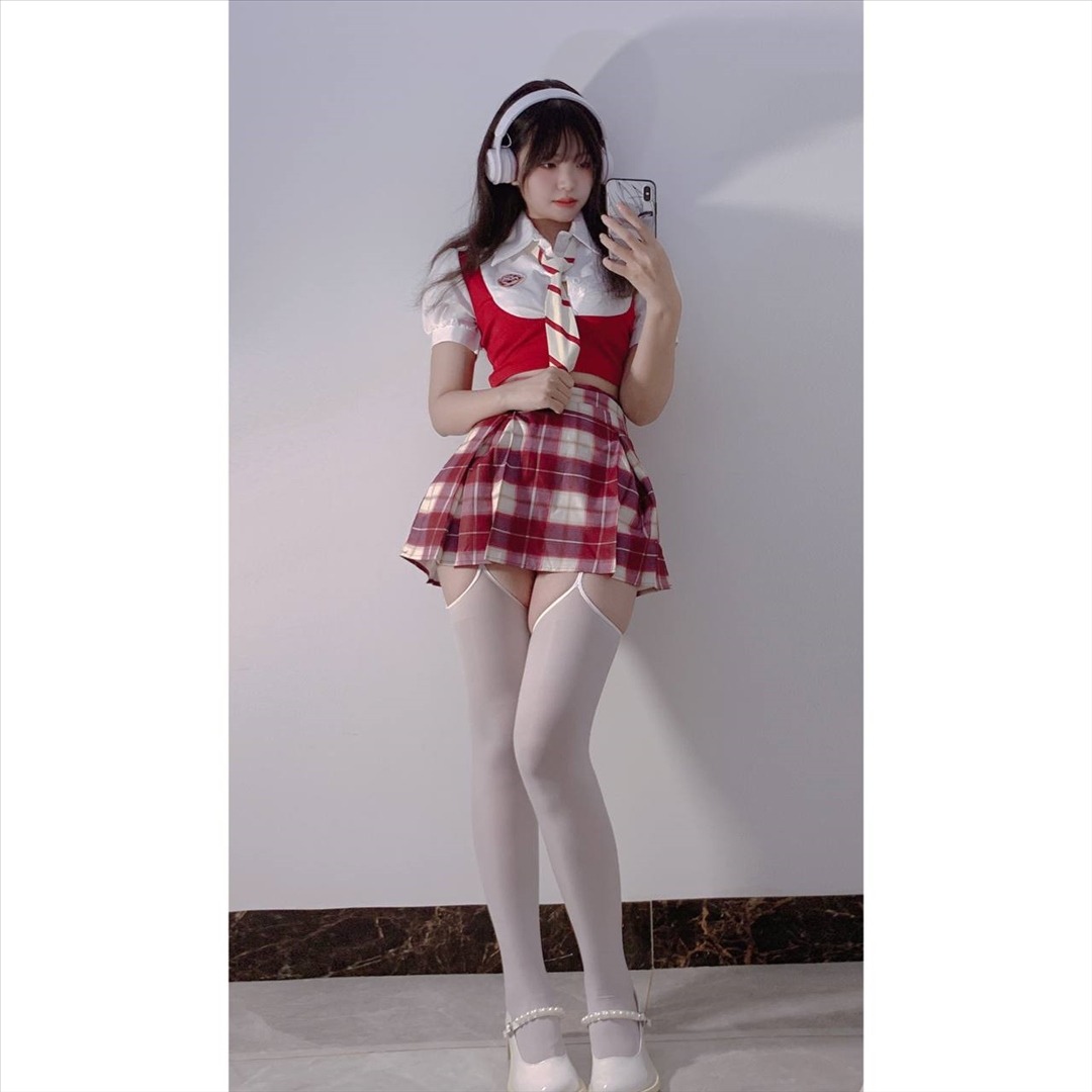 真真u---推特合集-2-432P47V-24752-MB-20240815l-08-17