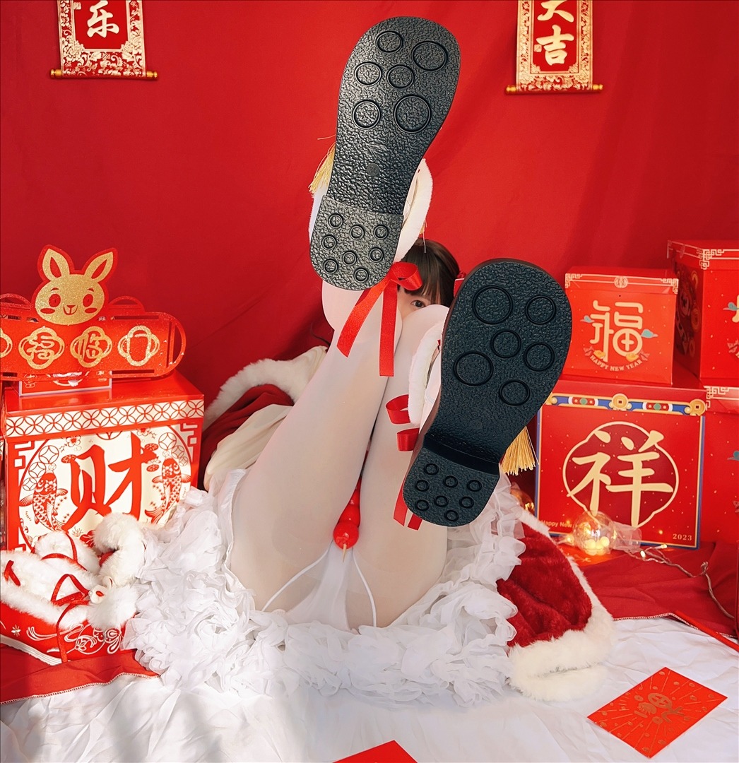 白丝奶糖酱---新年女仆-108P-108P-38759-MB-20240824j-08-25