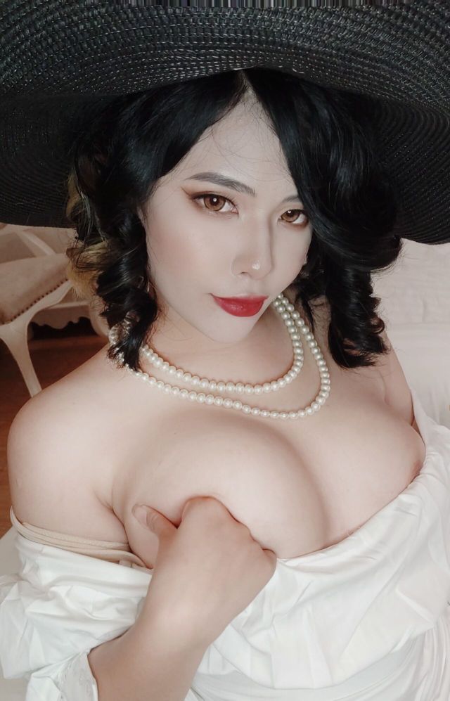 Neppuネップ-Lady-Dimitrescu-38P922MB-12-22