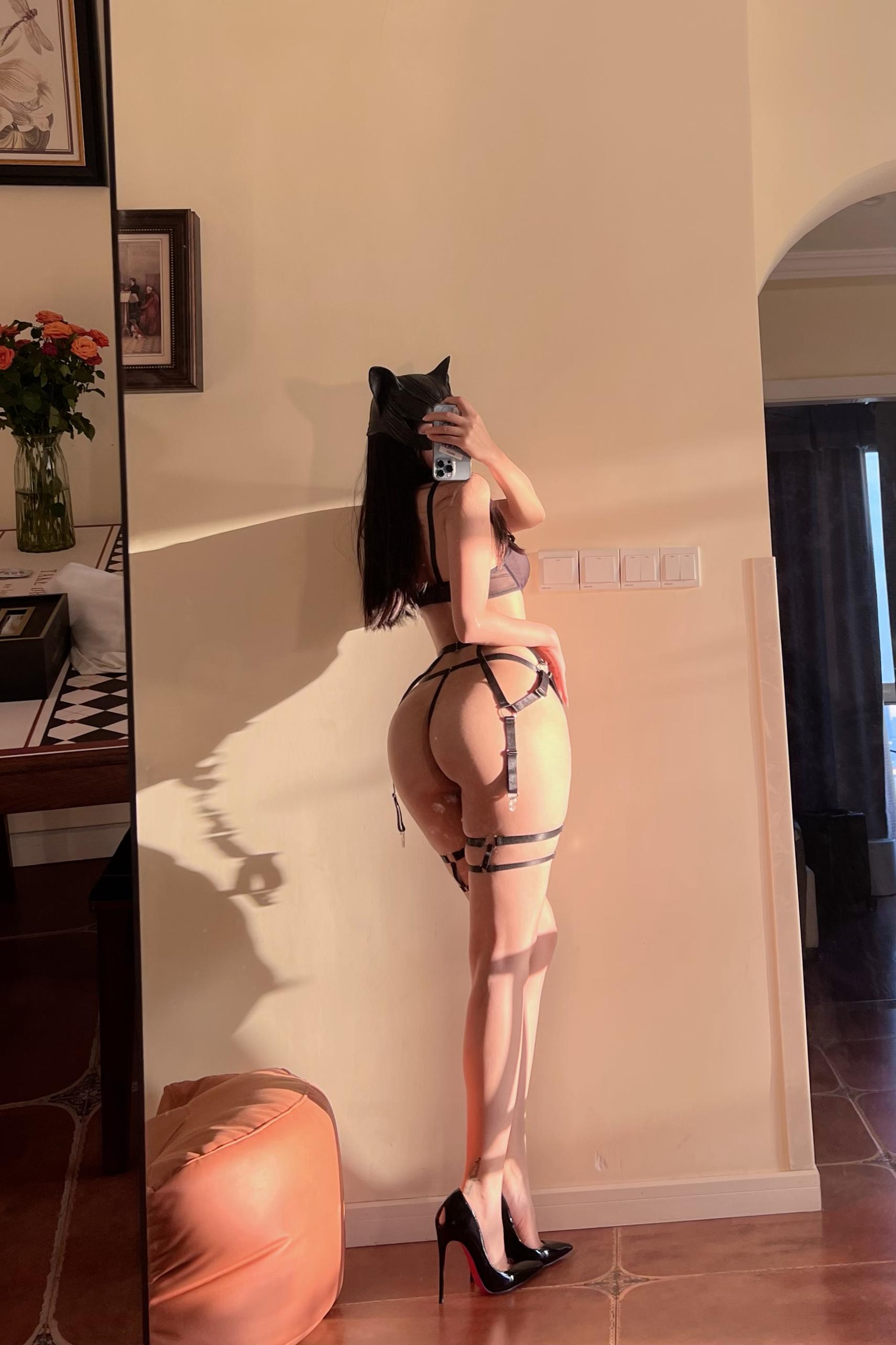 035纪念小小v5--微密圈系列-猫女20P68MB-08-29