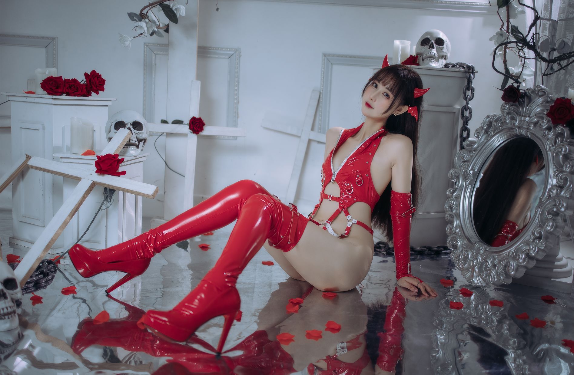 羽生三未---红色胶衣小恶魔65P3V-102GB-04-20