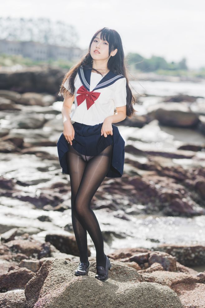 不呆猫三無人型---水手服百合黑丝-04-24