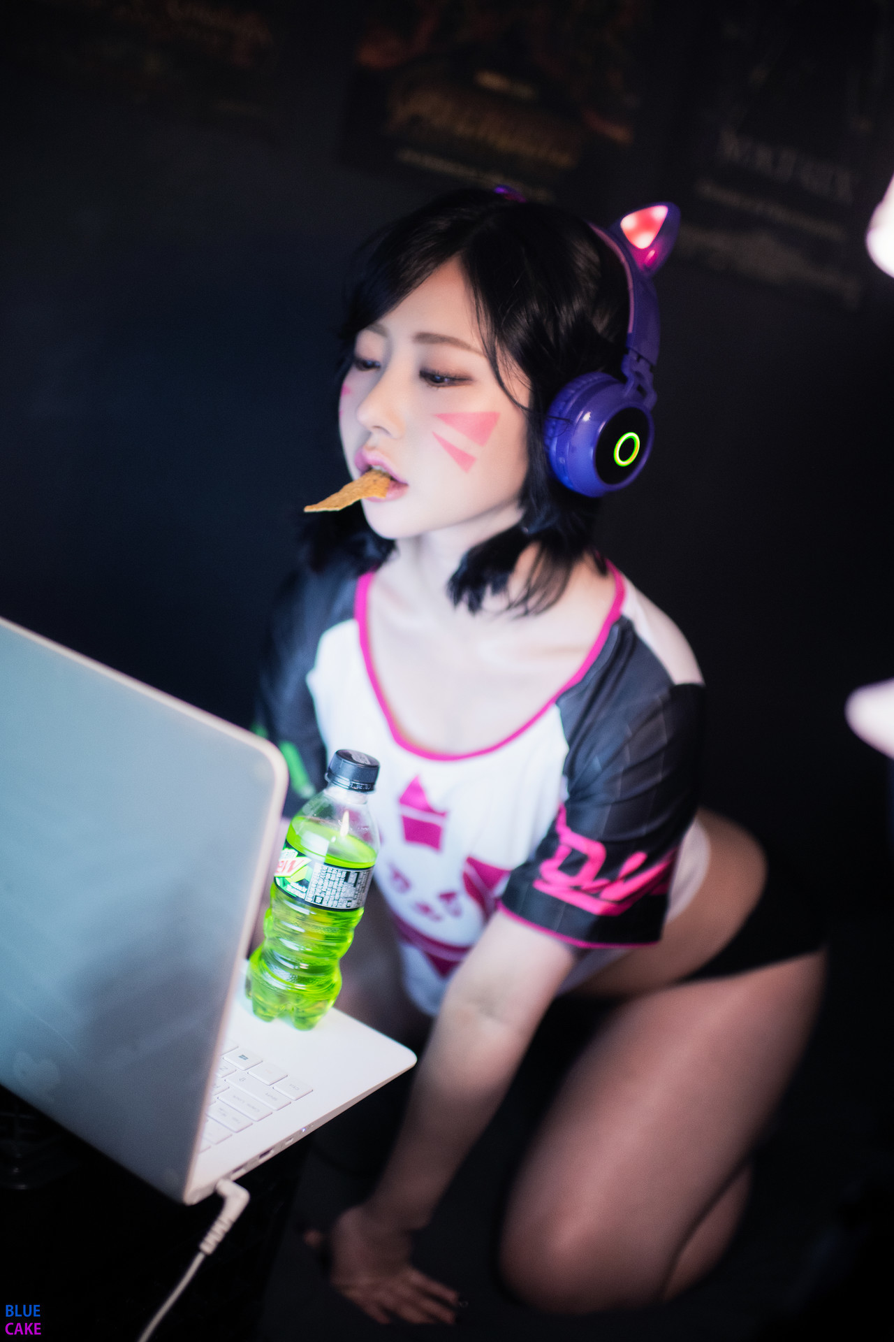 Luci-루시-BLUECAKE-Hello-I-am-DVa-Kim-04-02