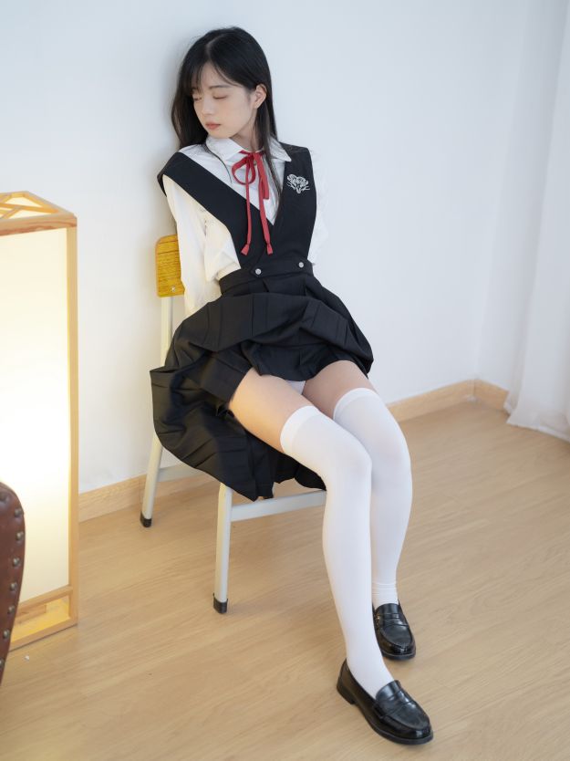 VIP晞可-束缚衣-124P1V-579G-01-23