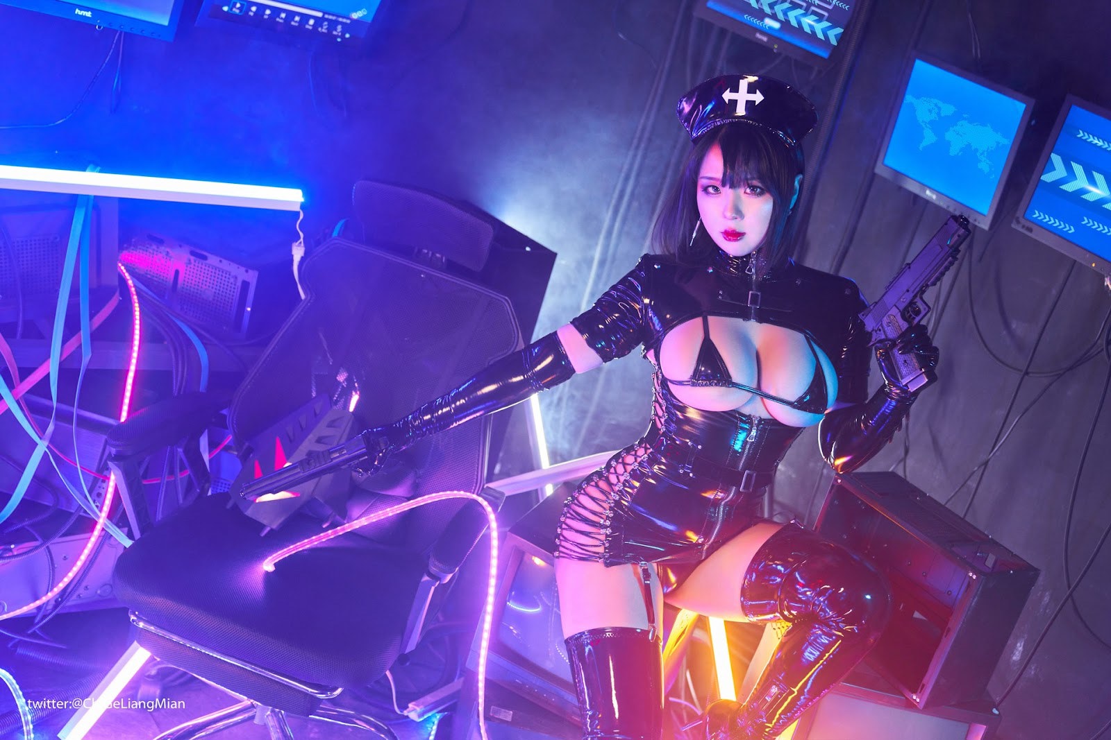 Cosplay-皮皮奶可可爱了啦-黑暗护士-04-04