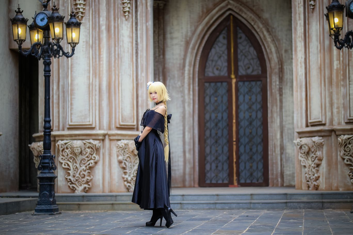 大大卷卷小卷-参见女王陛下-40P-286MB-05-21