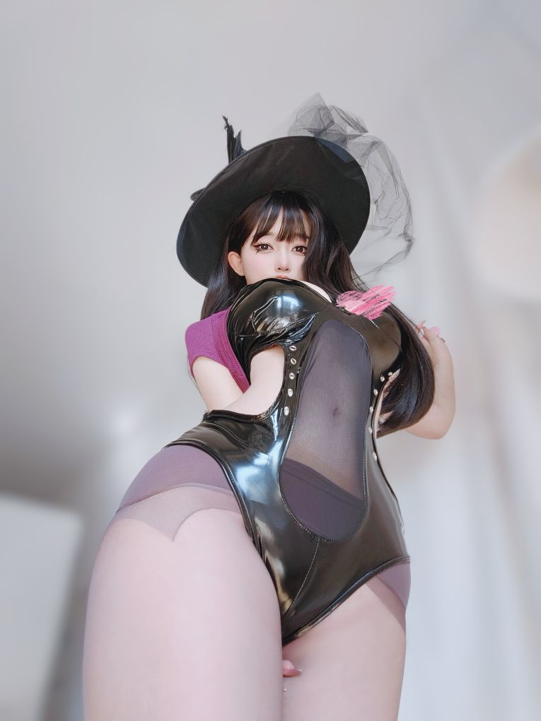 女主K-魔女の日常-03-25