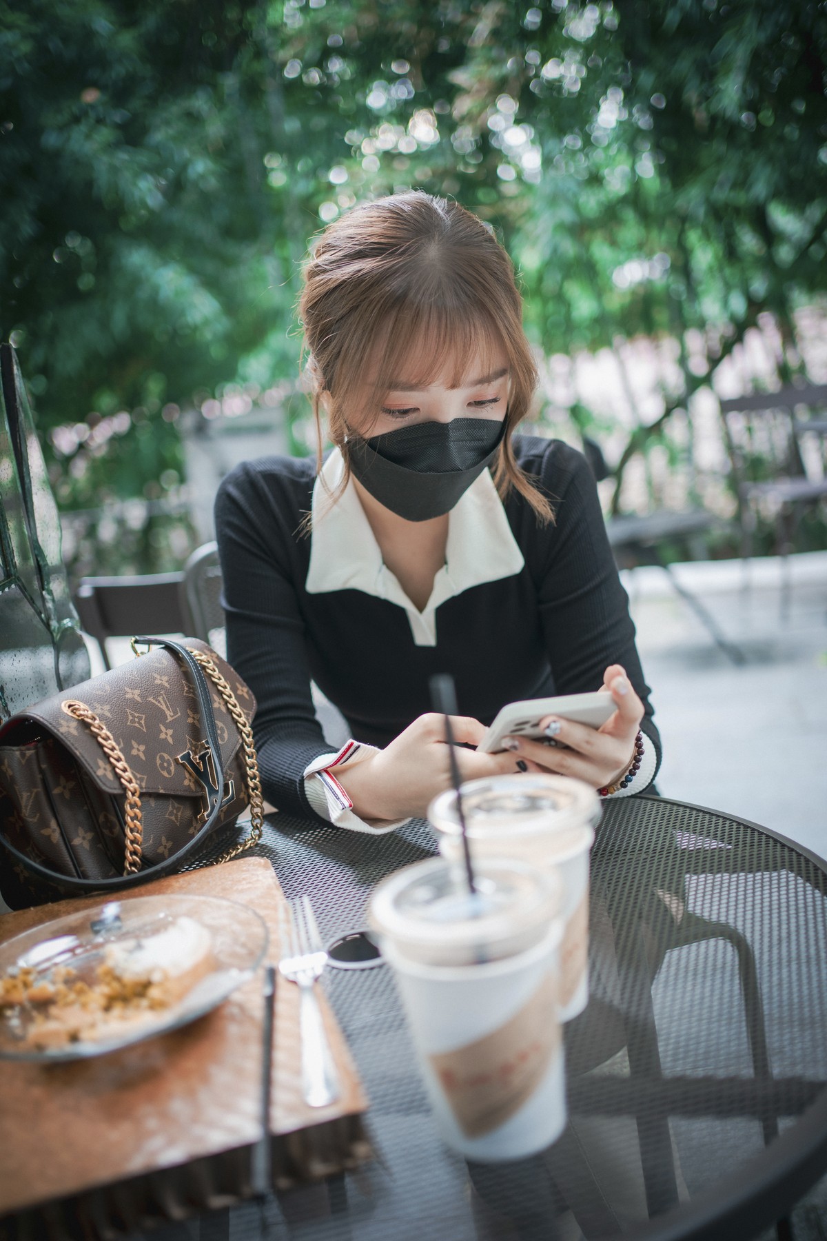 Son-Yeeun-손예은-LOOZY-A-Snap-of-Intimacy-Set02-04-03