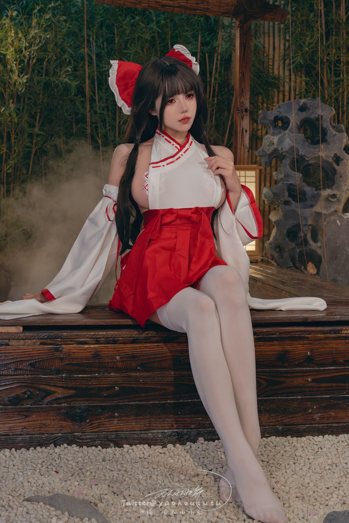 咬一口兔娘ovo-狐之灵梦-Roly-Poly71P1V-163GB-03-18