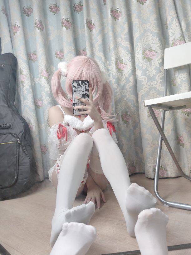 神沢永莉---平安夜红色分体式-04-03-2