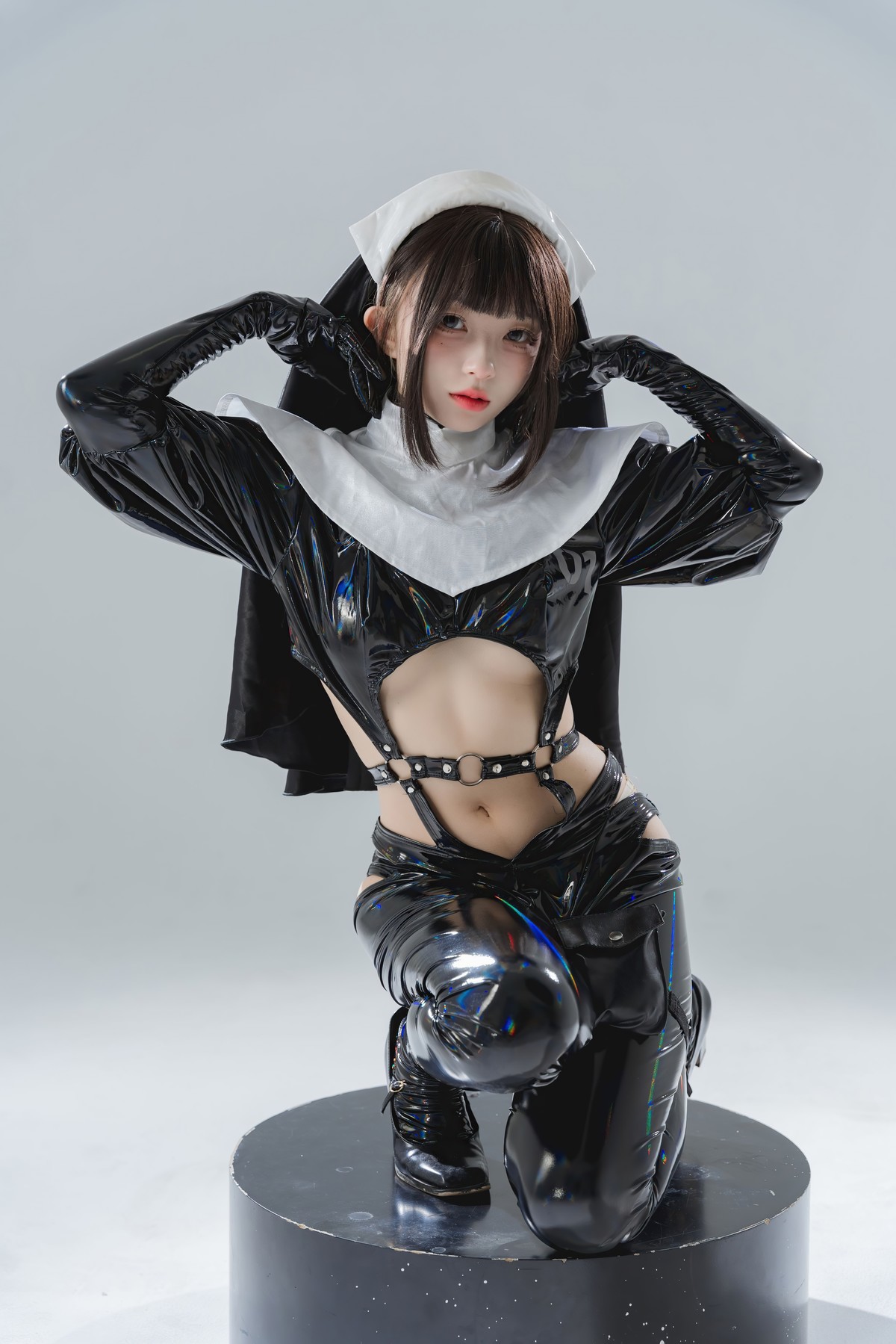 Cosplay-花铃-漆皮修女-02-11