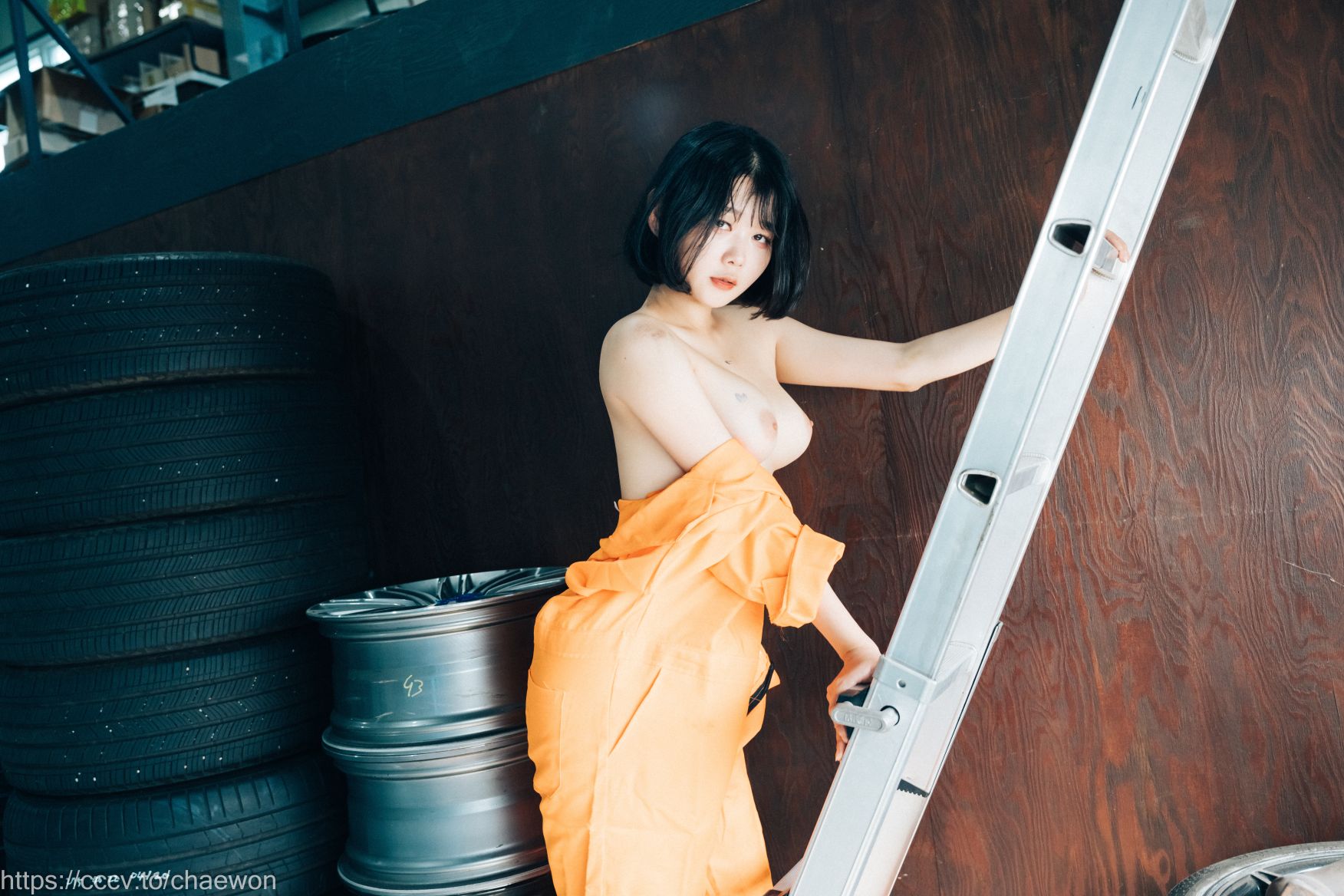 Loozy-Zia-지아---Garage-Girl-02-22