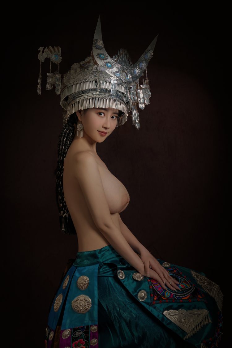 年年---苗疆少女50P-333M-01-24