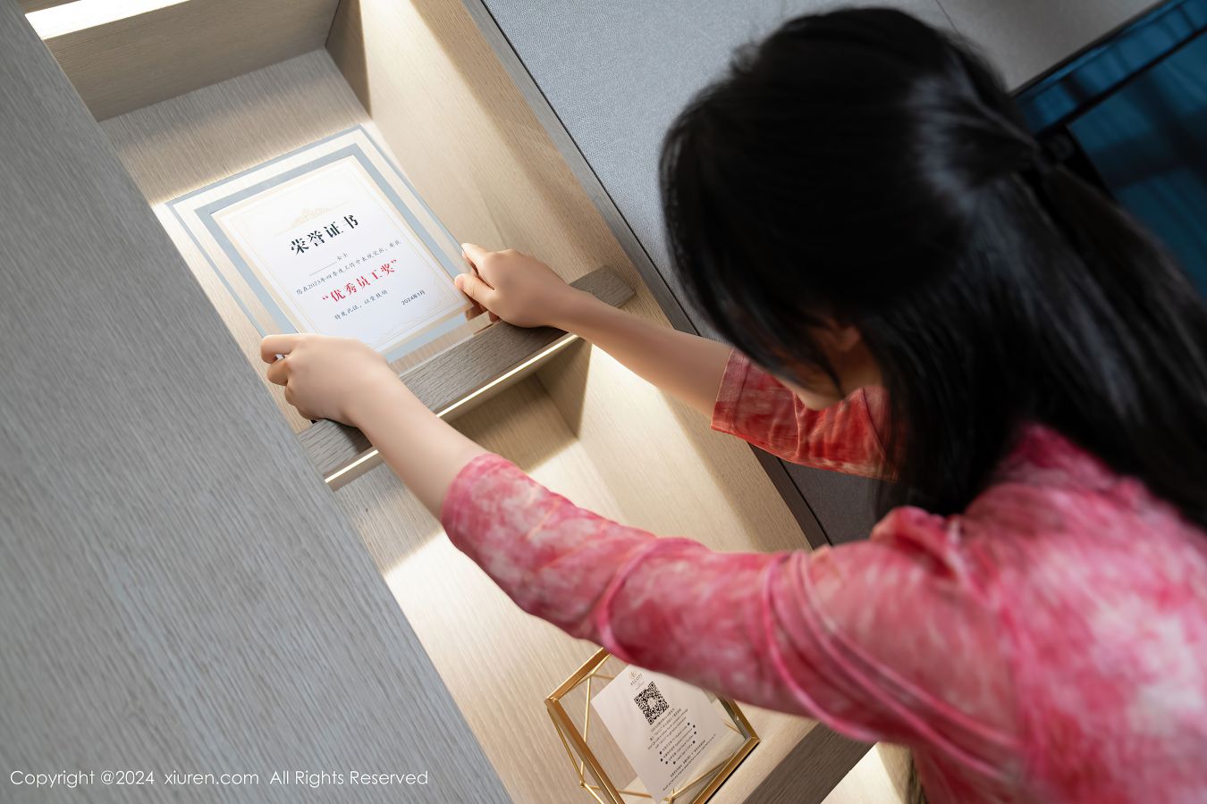 抖娘-利世-优秀员工-05-01