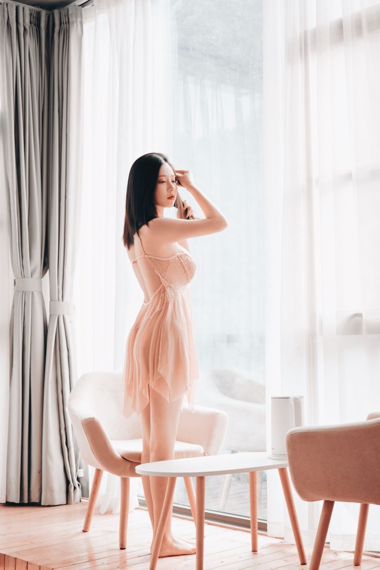 年年---暧昧40P-1181M-01-23