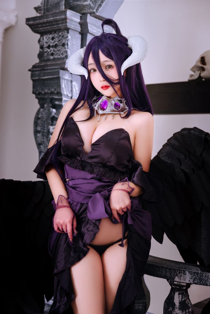 日奈娇---20241月月刊-雅儿贝德礼服-04-11