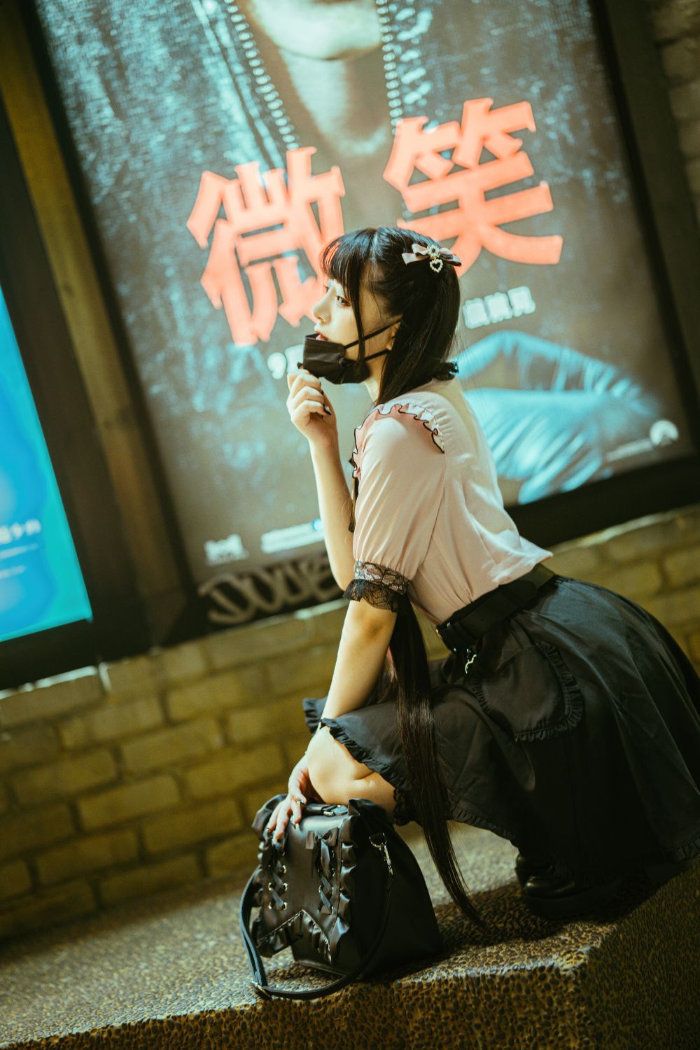 落落Raku-10月订阅-163P1V-204GB神待ち少女Night-LiLy-04-13