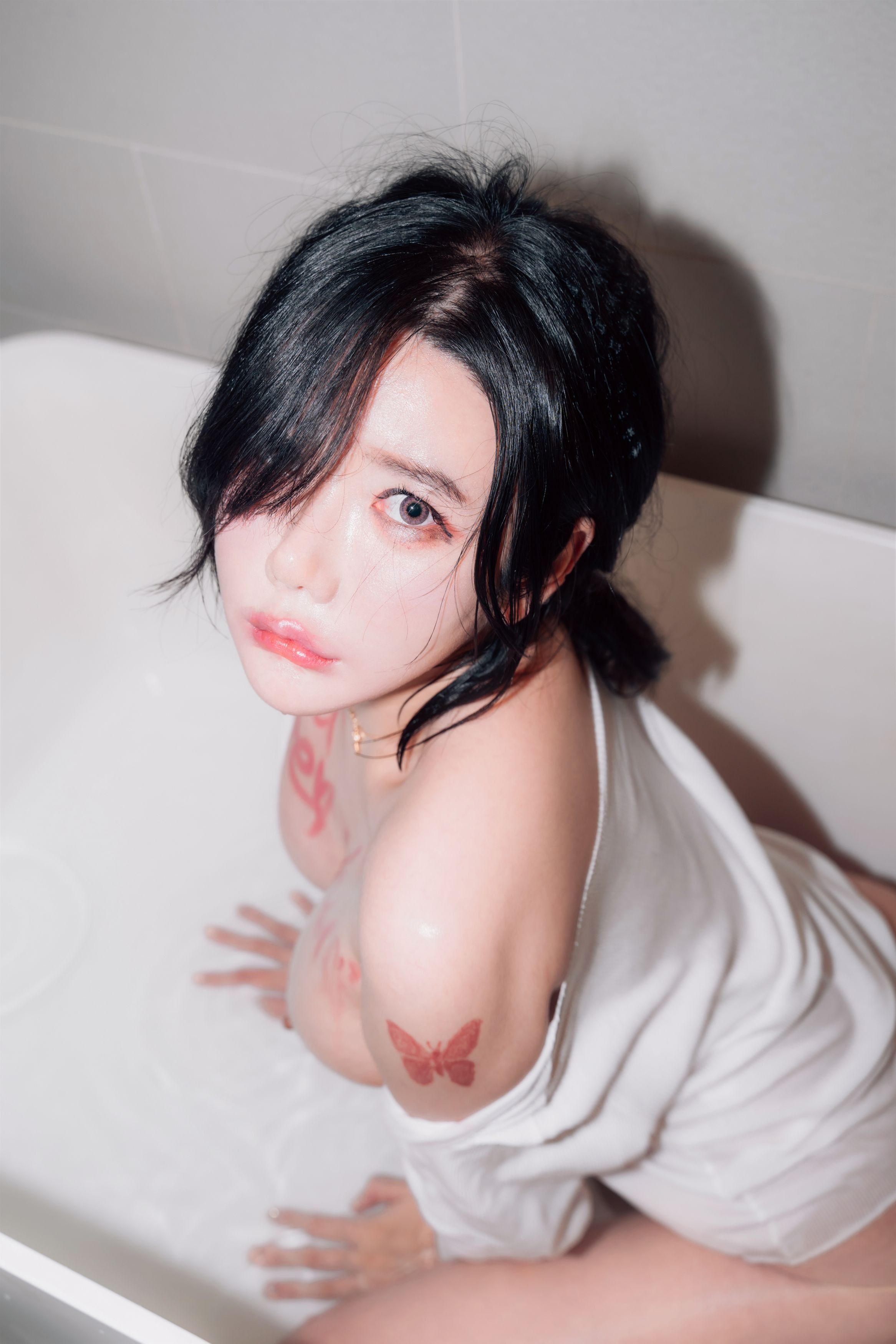 Jisu-a-안지수---Good-Day-Vol1-69P-08-22