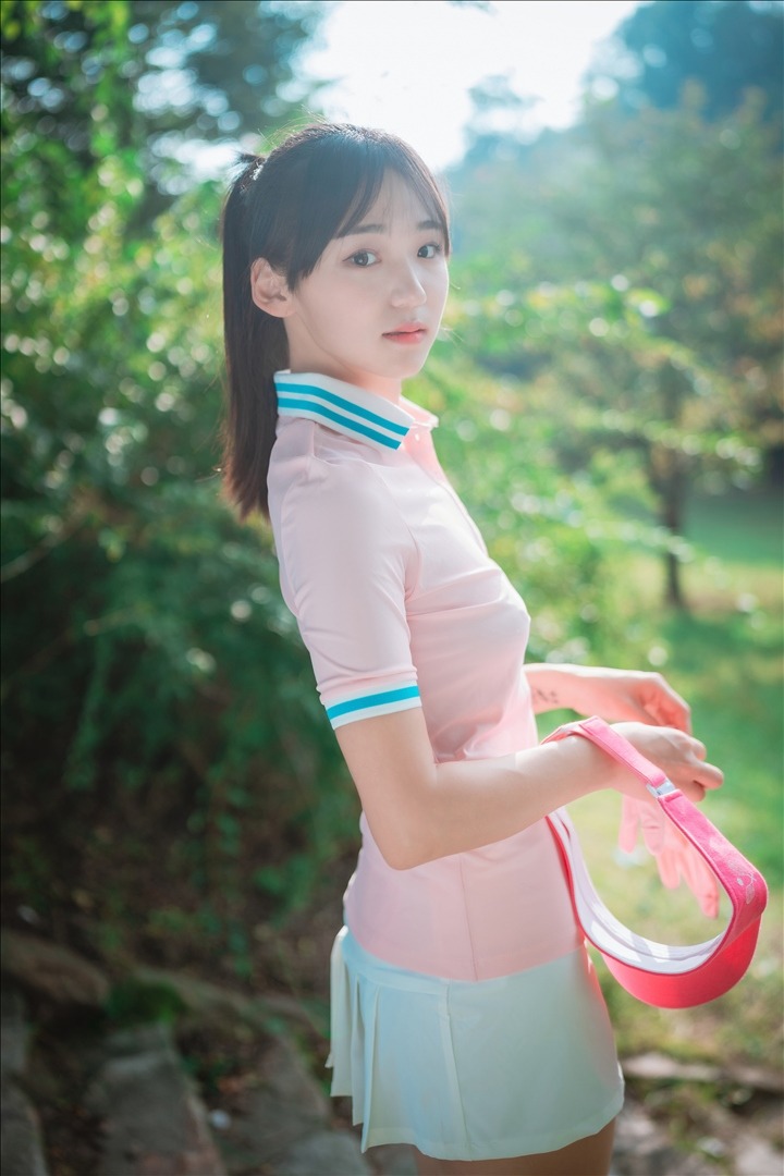 DJAWA-Photo---HENDOONG-혠둥이---On-Green-101P118GB-20240814b-08-14