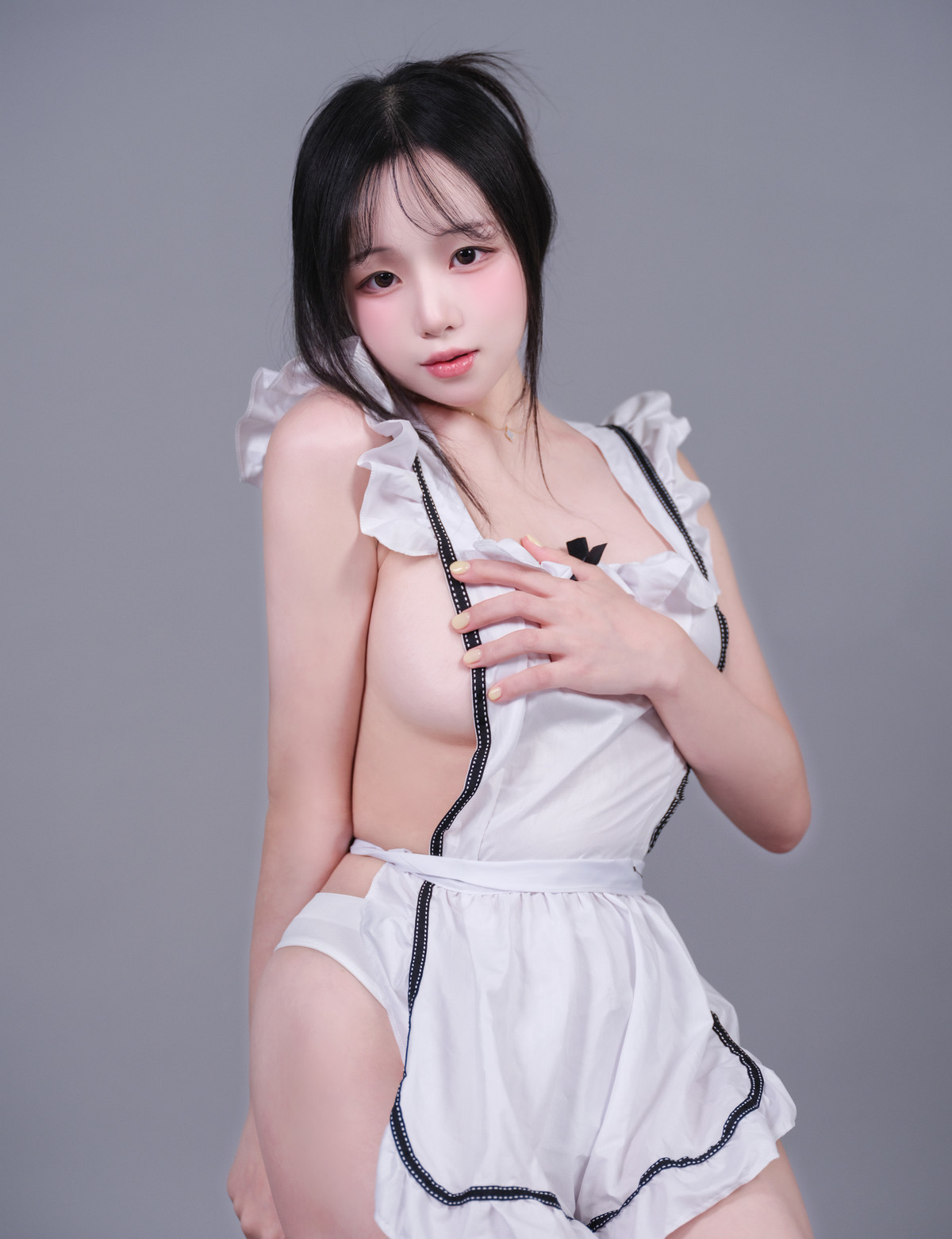 WooU-우유-Glamarchive-Maid-Uniform-09-18