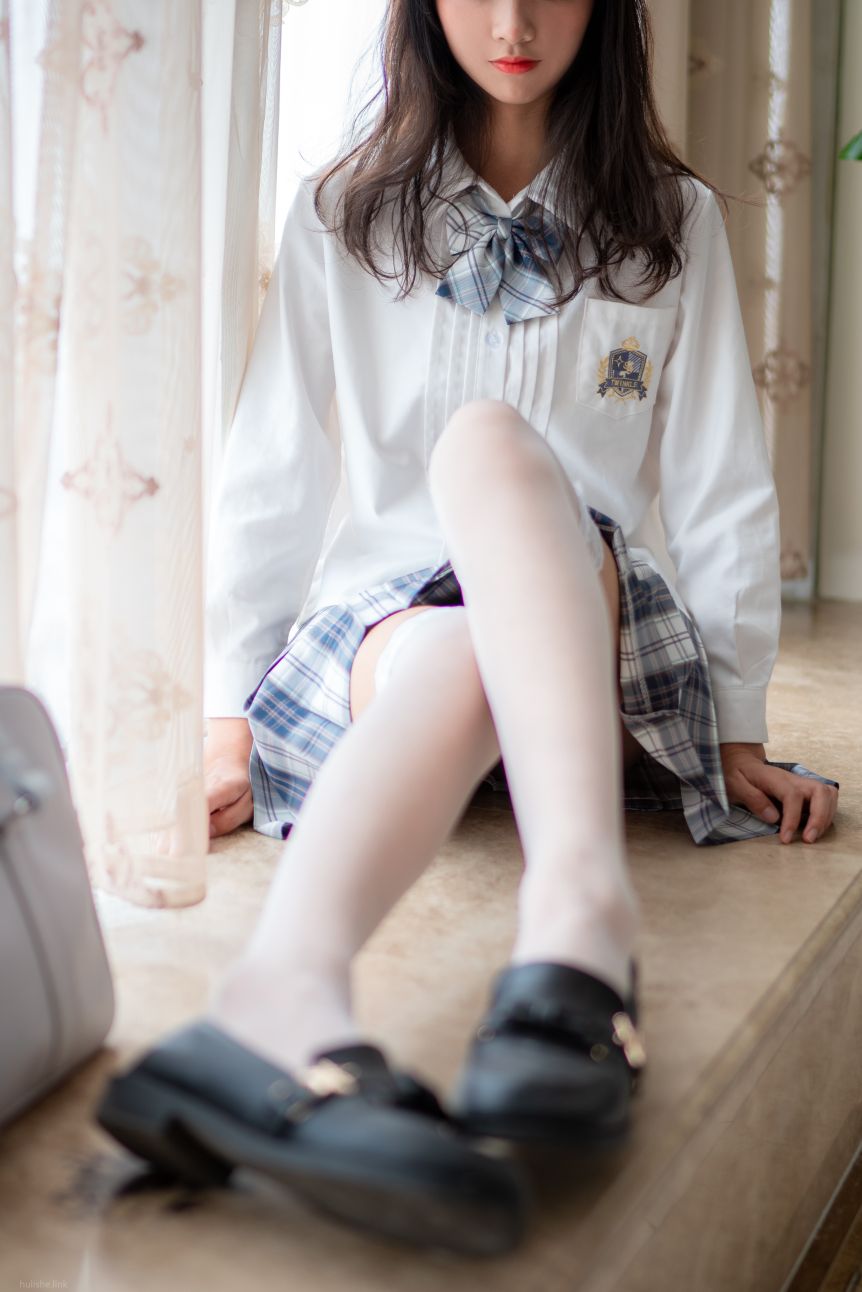 西瓜murmure西瓜少女-2020-11-08-修女JK-110P3V-12-18