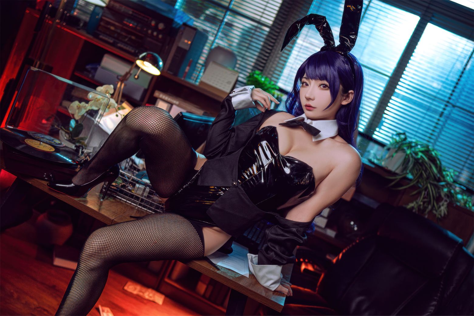 是三不是世w---喜多川海梦-紫发兔女郎-06-21