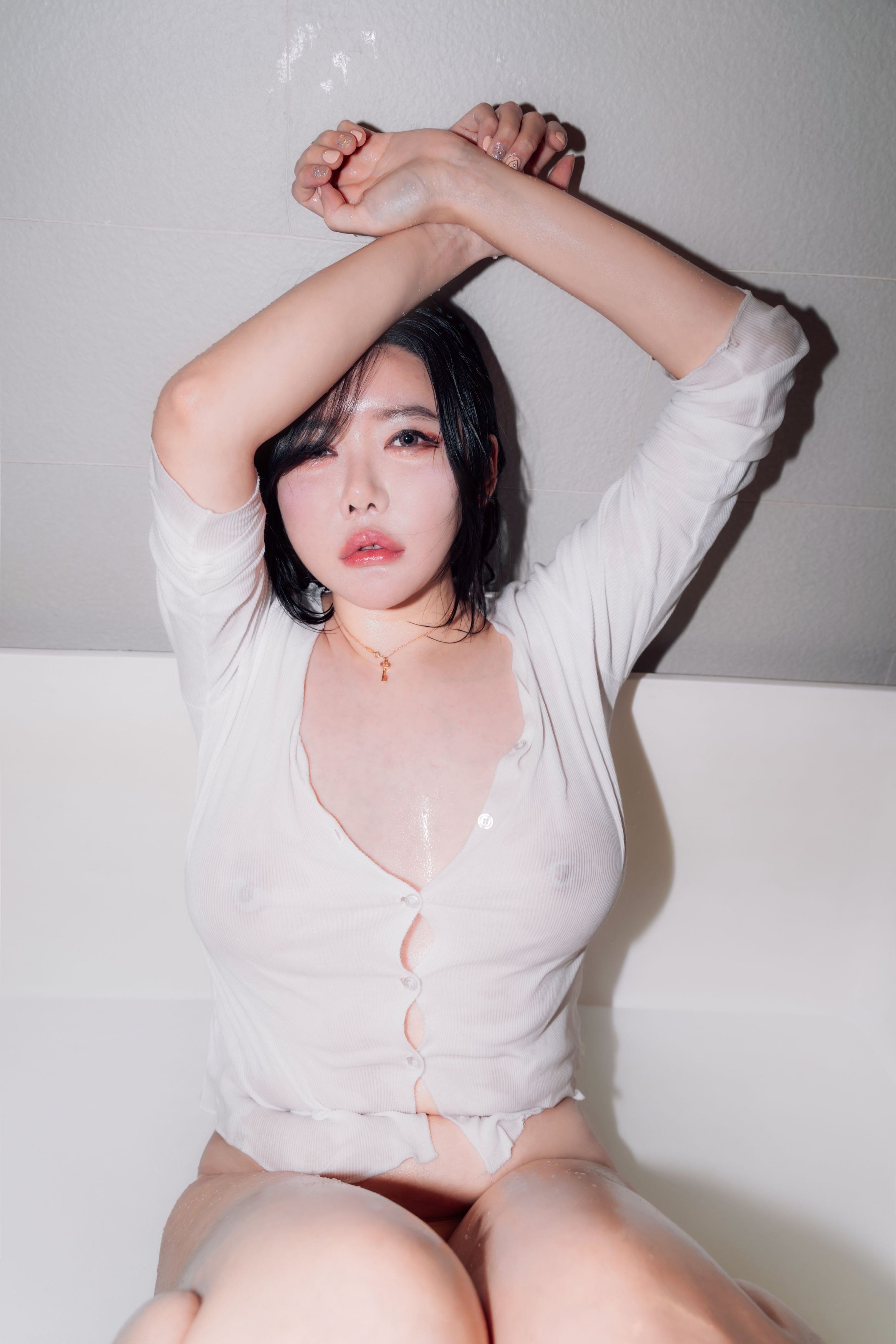 Jisu-a-안지수---Good-Day-Vol1-69P-08-22