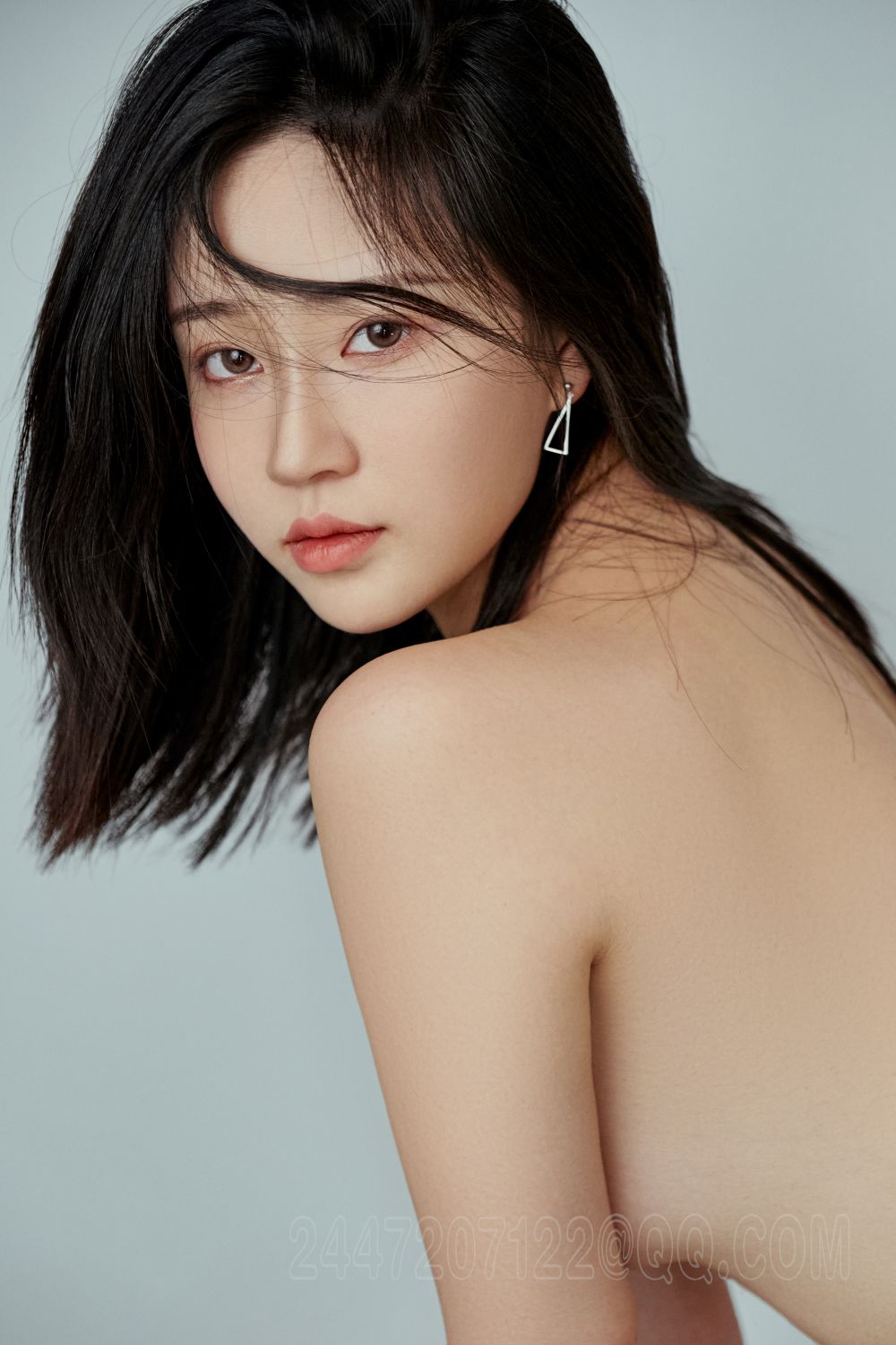 年年---杂志126P-1799M-01-26