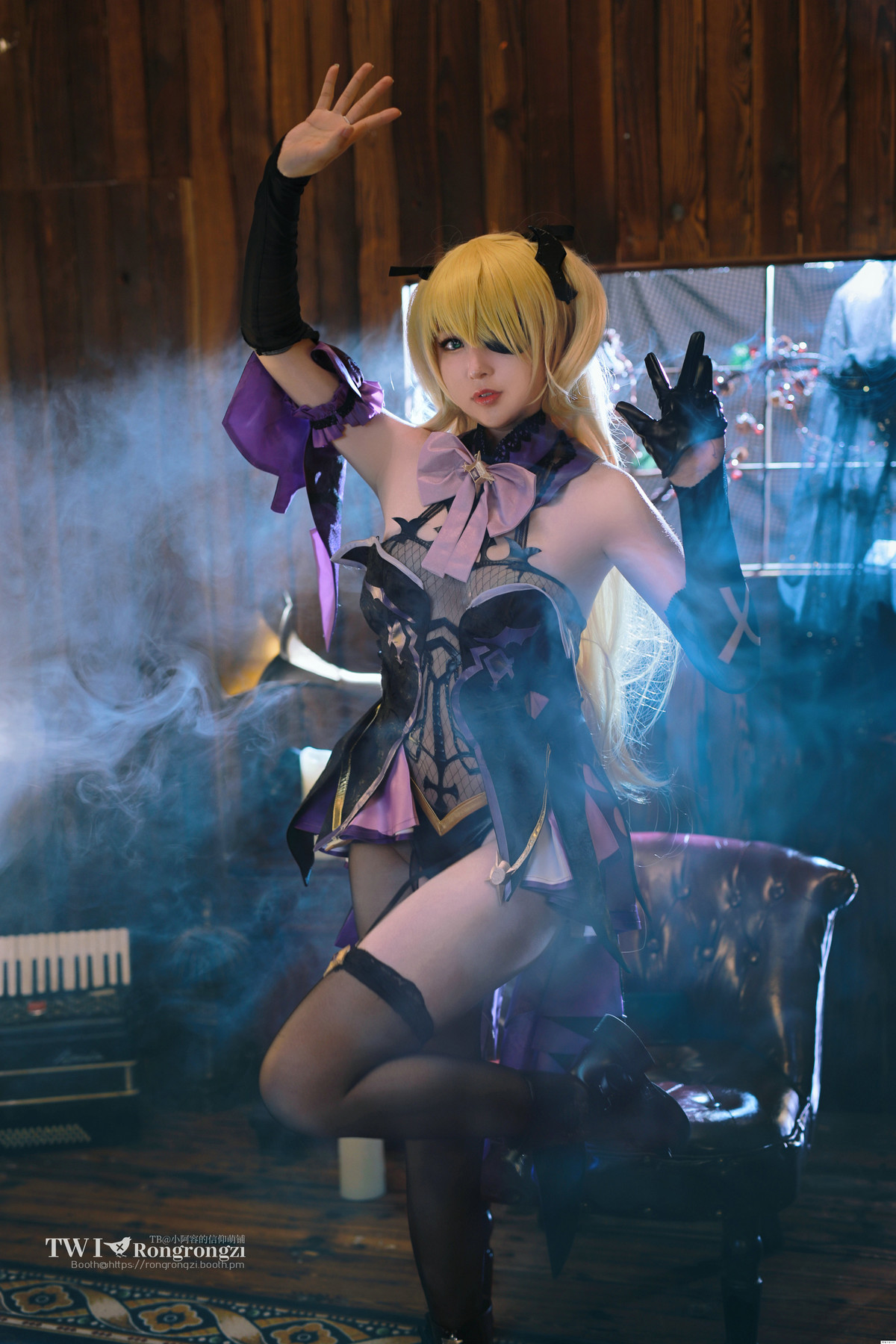 小容仔咕咕咕w-Cosplay-菲谢尔-09-20