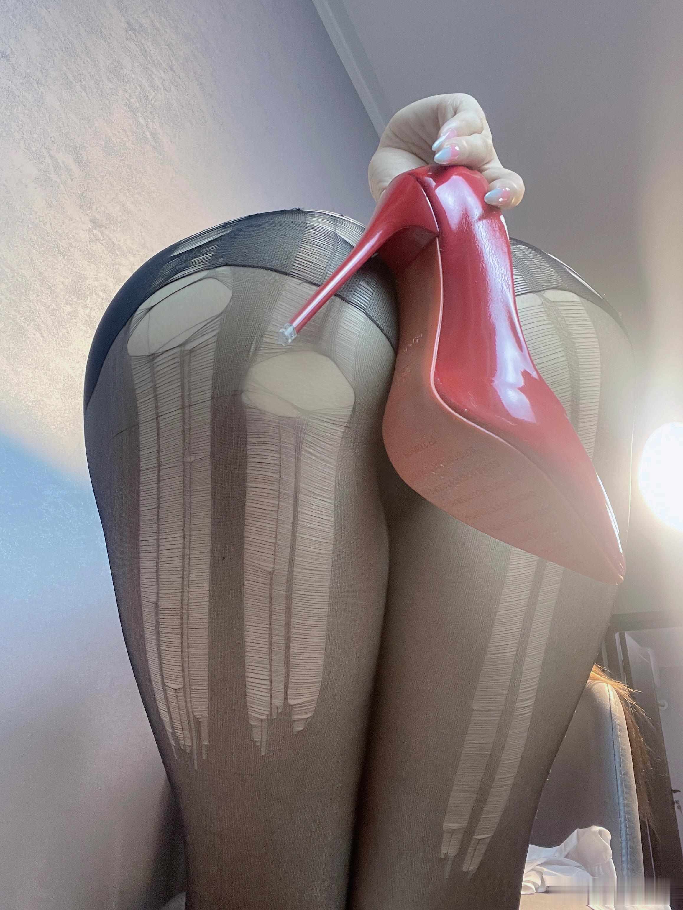 004桃沢樱呀---微密圈-20220525-妙龄黑丝-27P3V-87M-08-12