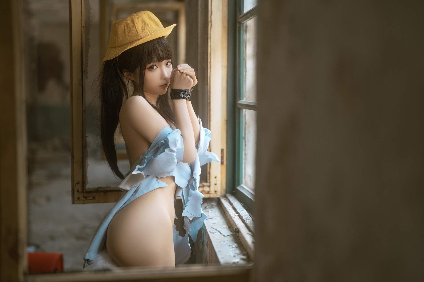 Cosplay-蠢沫沫-Chunmomo-小黄帽-绅士版-Set02-11-17